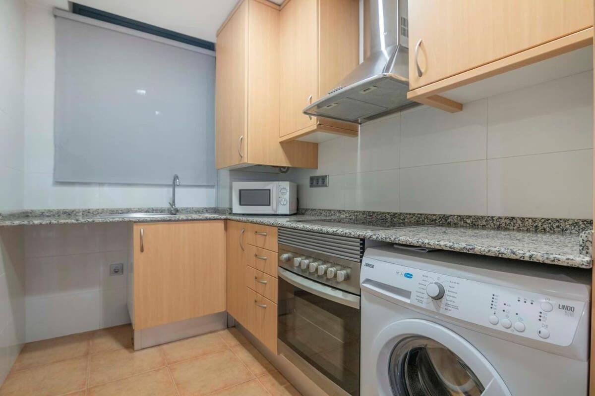 Apartamento 2 Bedroom With Balcony In Eixample 1-1 *