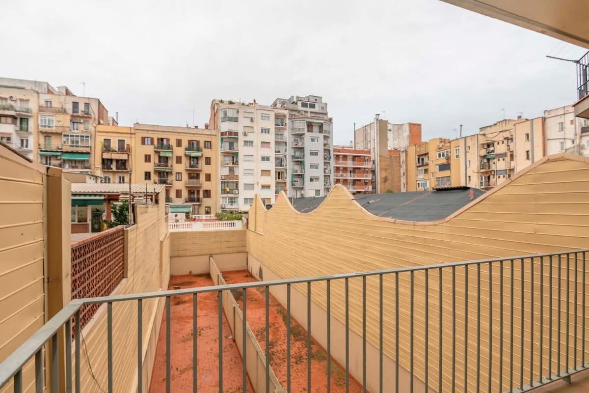 2 Bedroom With Balcony In Eixample 1-1