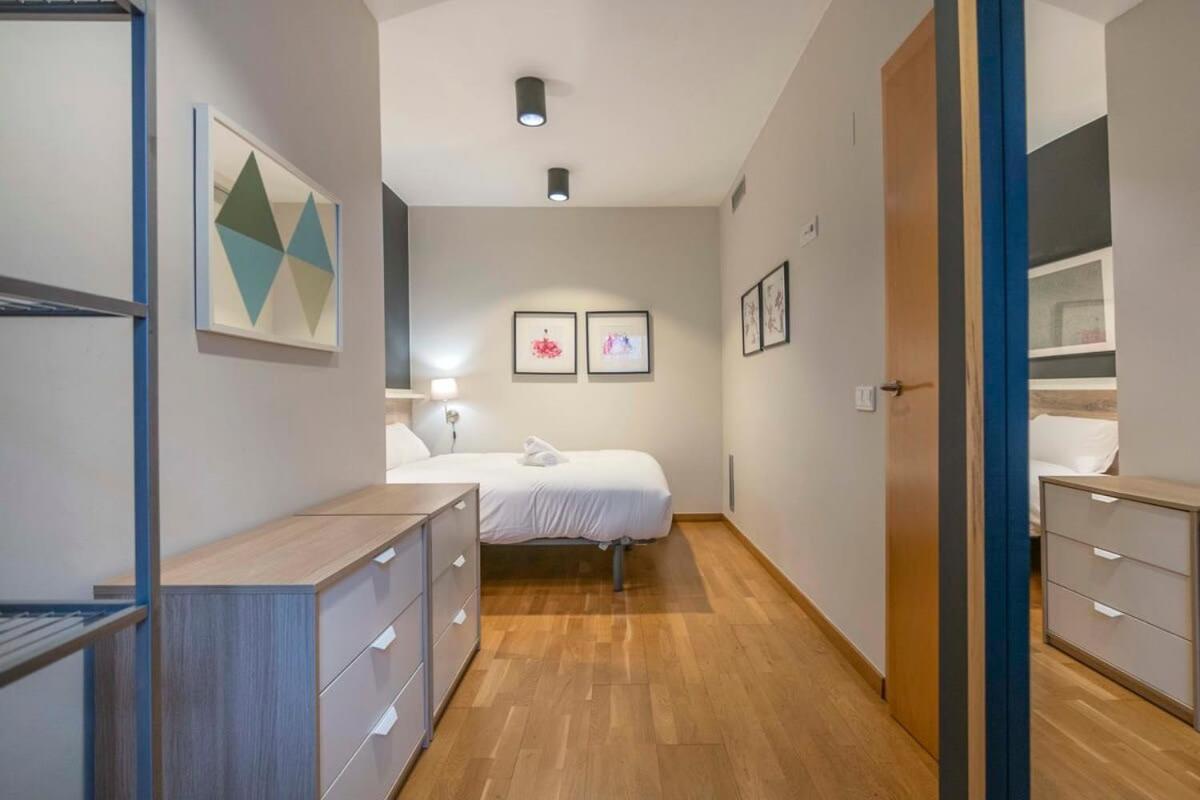 Modern And Bright In Eixample 1-3 * Barcelona