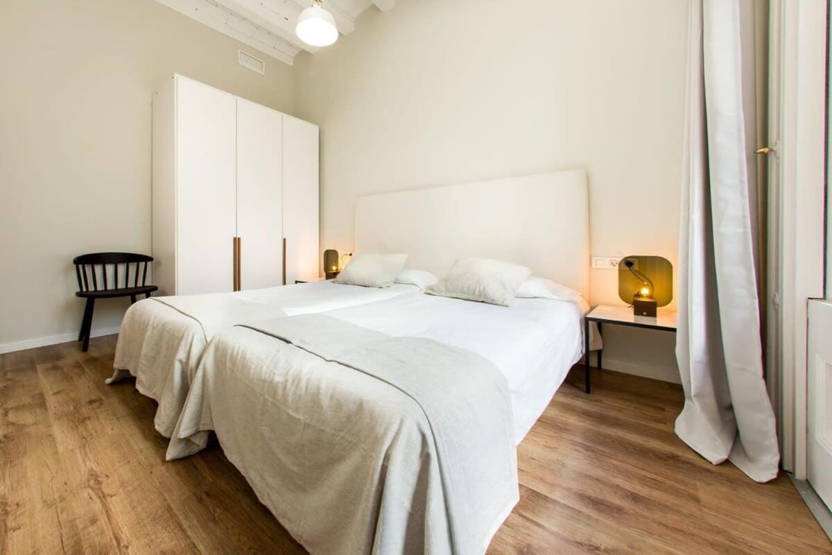 Bright And Modern 4bedroom With Terrace In Ramblas P1 * Barcelona