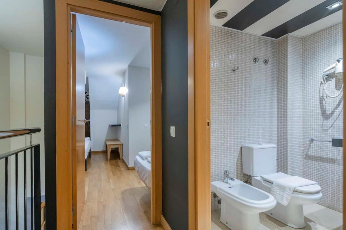 Apartment Bright And Modern Duplex With Terrace In Eixample District P1 *