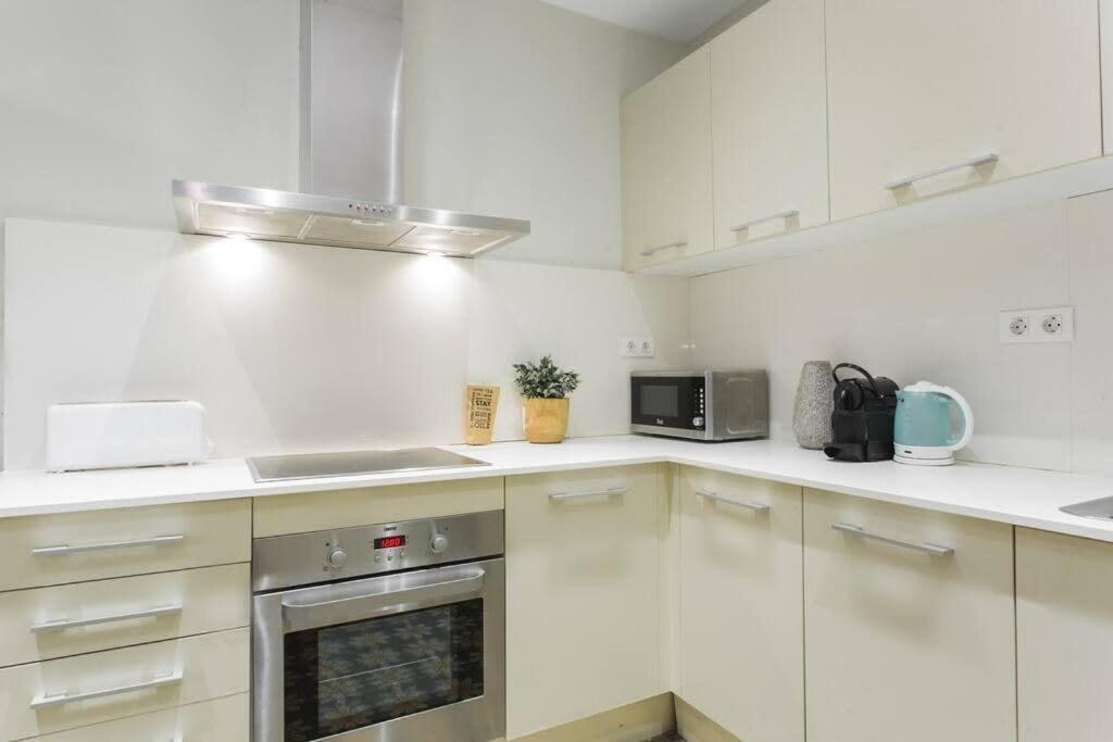 4bedroom With Balcony In Ramblas 3-2 Apartamento *
