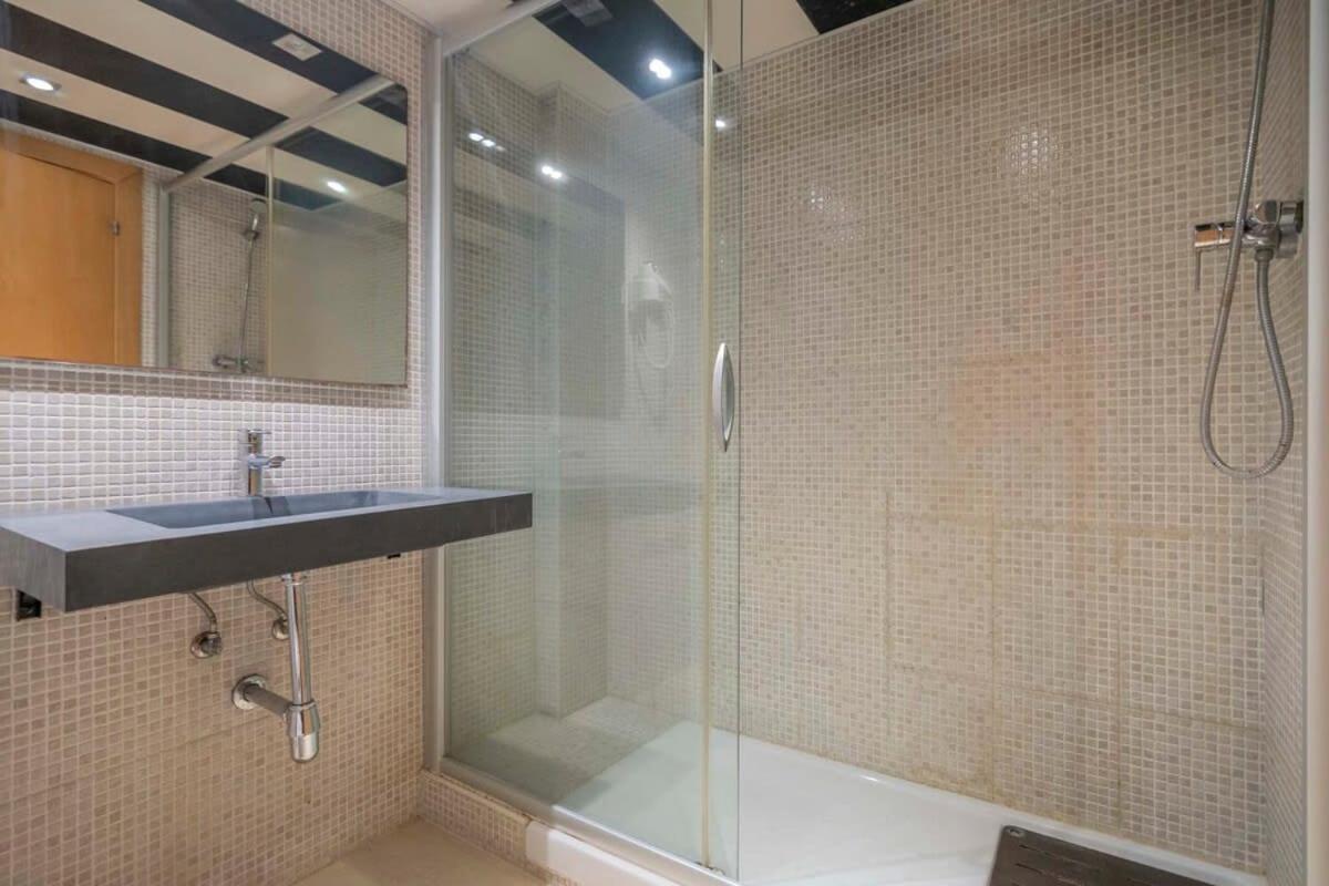 Bright And Modern Duplex With Terrace In Eixample District P1 Apartment