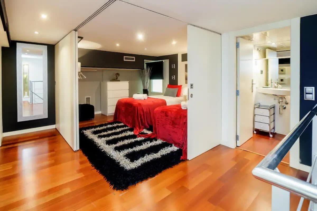 Luxury Duplex In The Heart Of *
