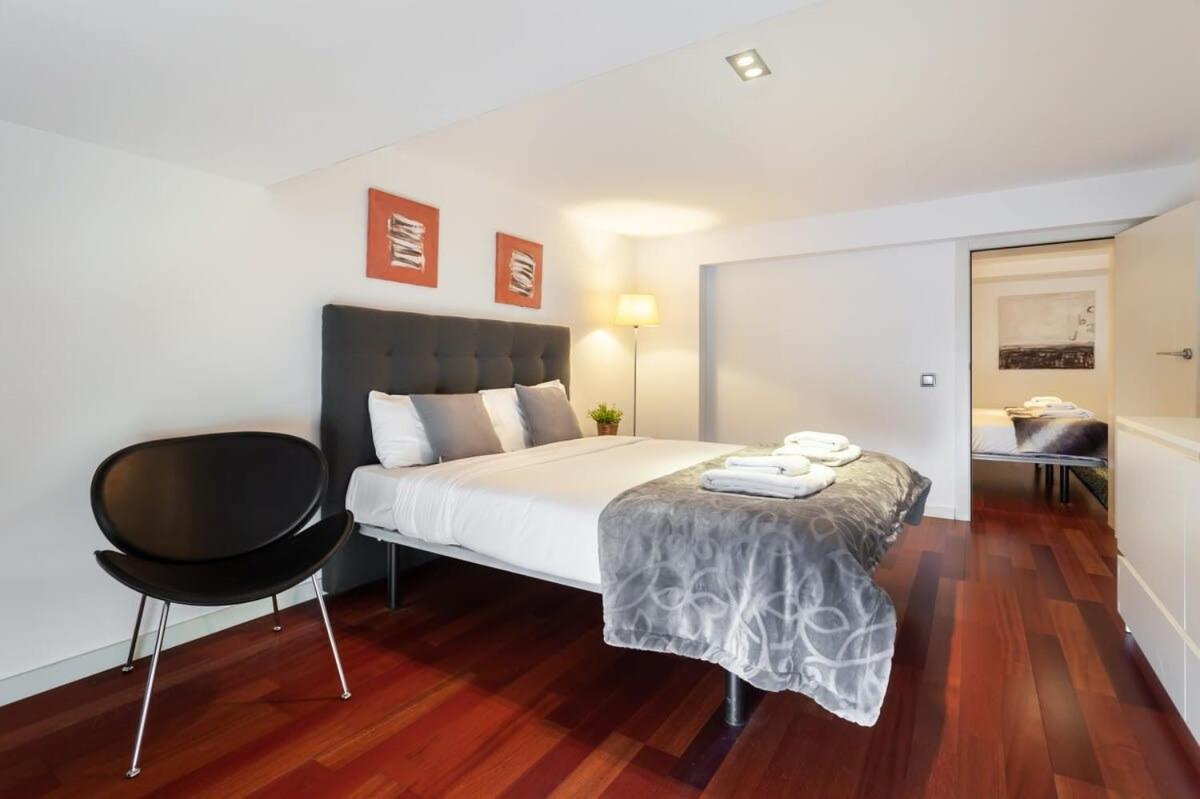 3bedroom Duplex With Balcony In Plaza Cataluna * Barcelona