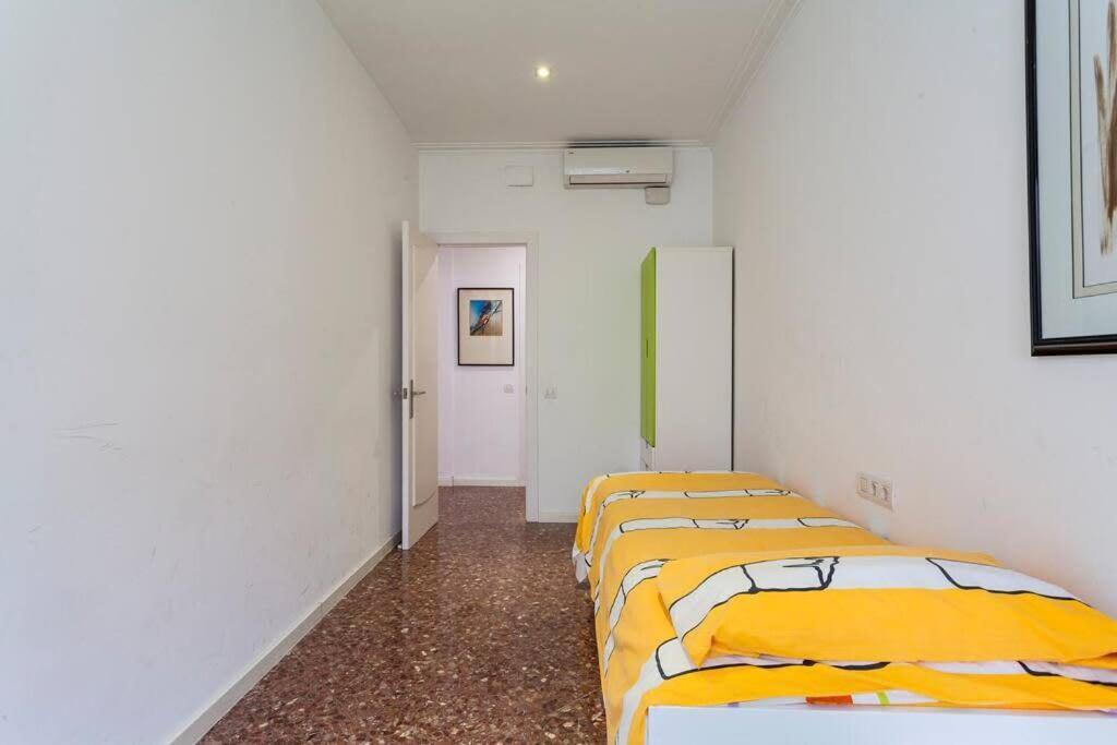 Apartamento Big For 14 In The Heart Of Eixample
