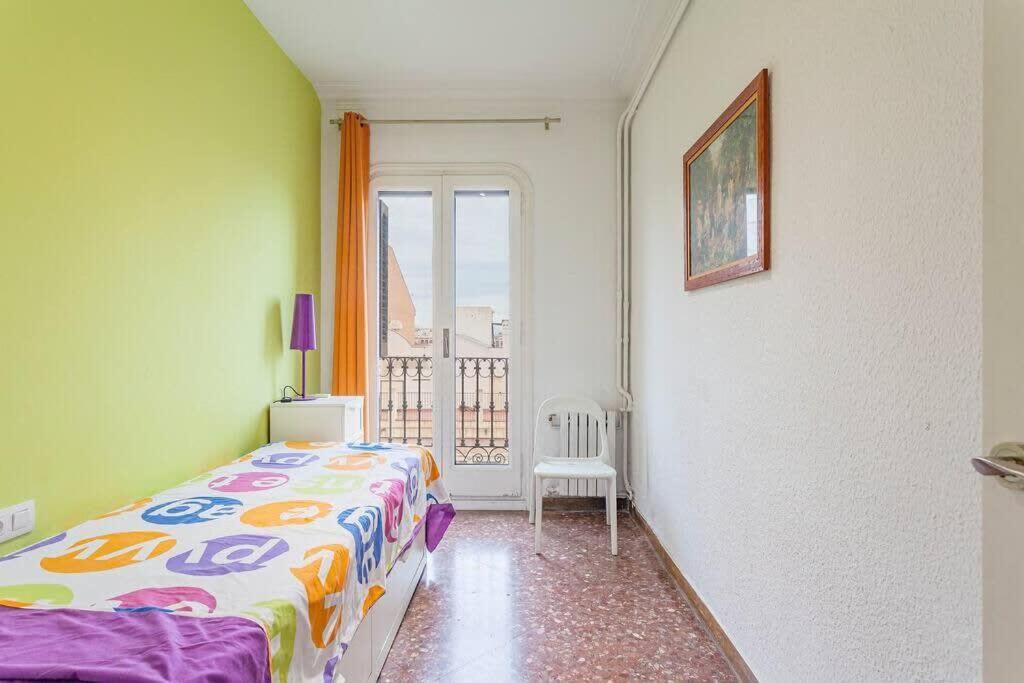 Apartamento Big For 14 In The Heart Of Eixample *
