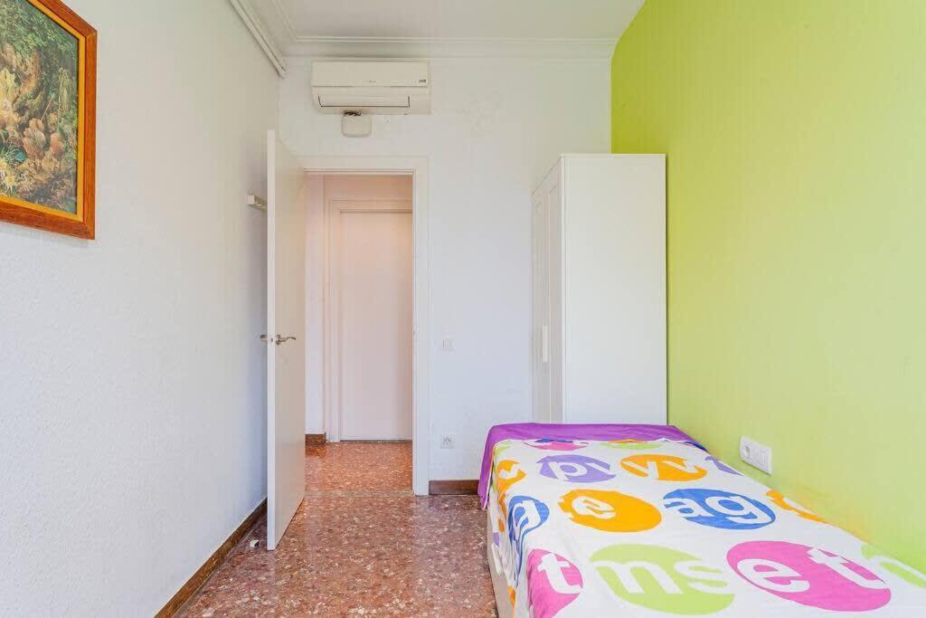 Apartamento Big For 14 In The Heart Of Eixample