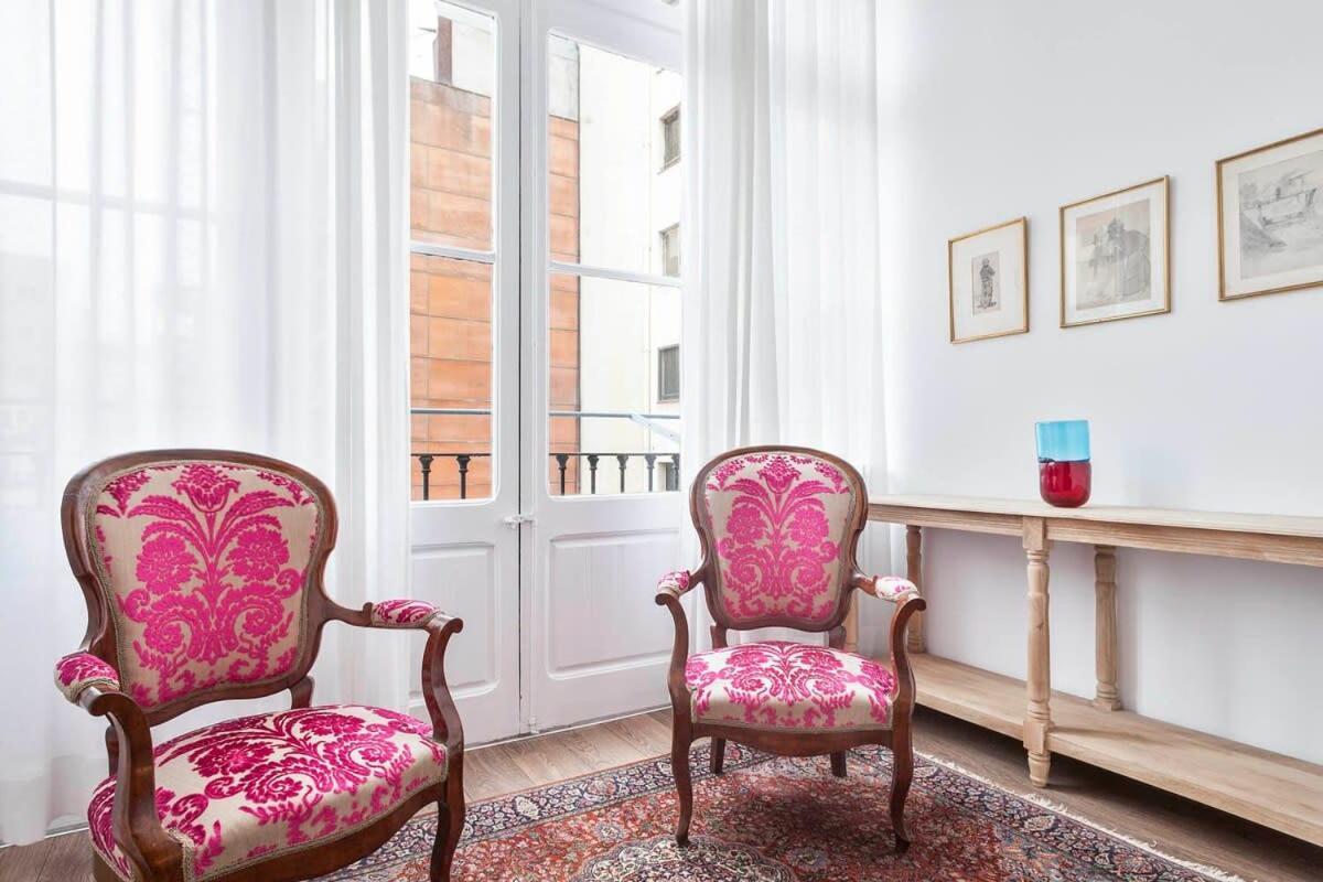 Casa Batllo - Luxury Historic 4bd 4bth For 9 Guests Apartment *