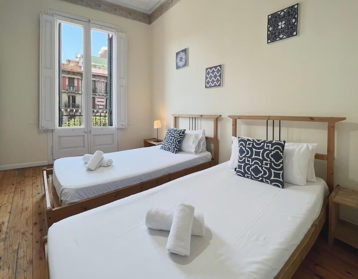 Apartment Paseo St Joan Classic 4bd For 10 Guests *