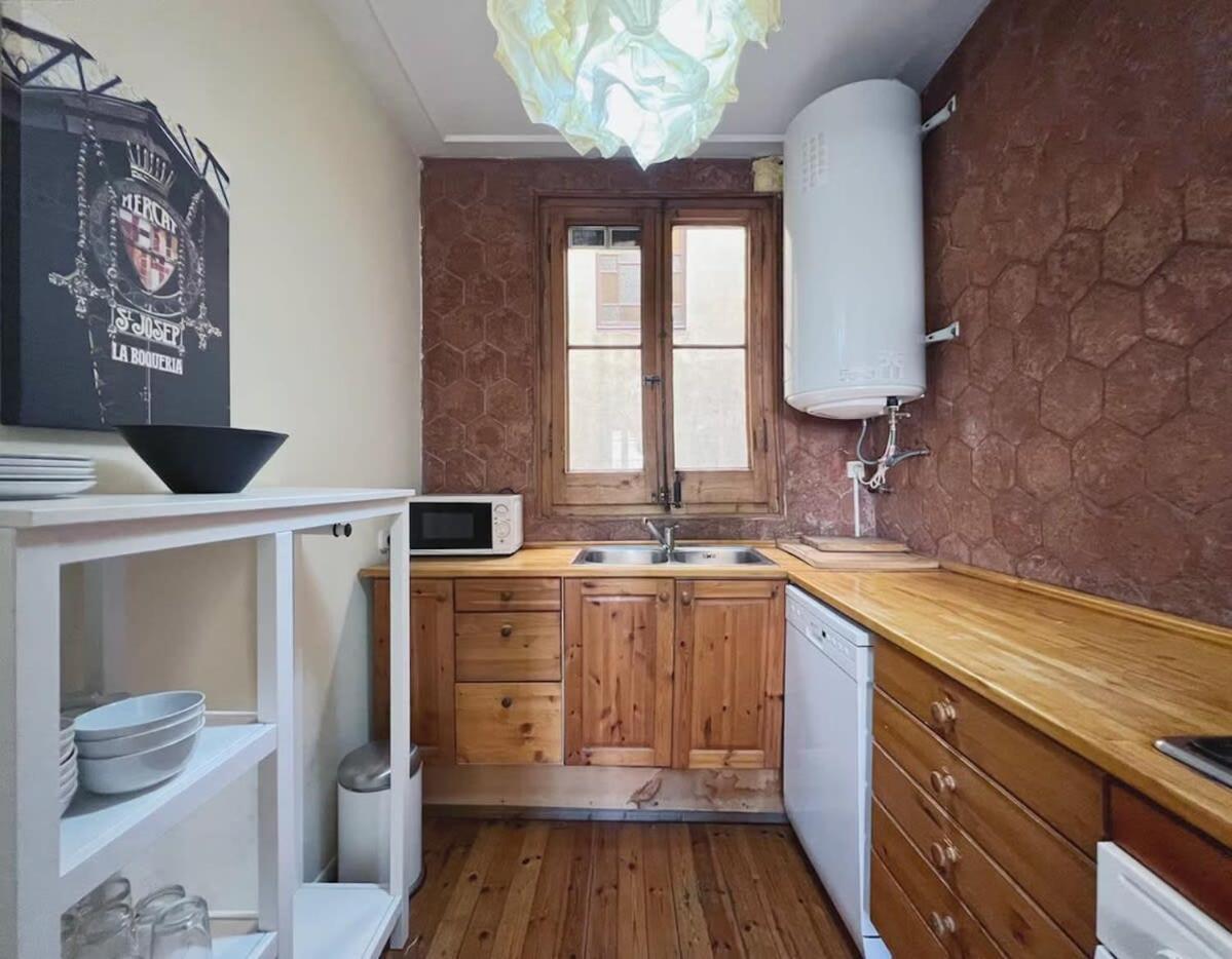 Paseo St Joan Classic 4bd For 10 Guests Apartment