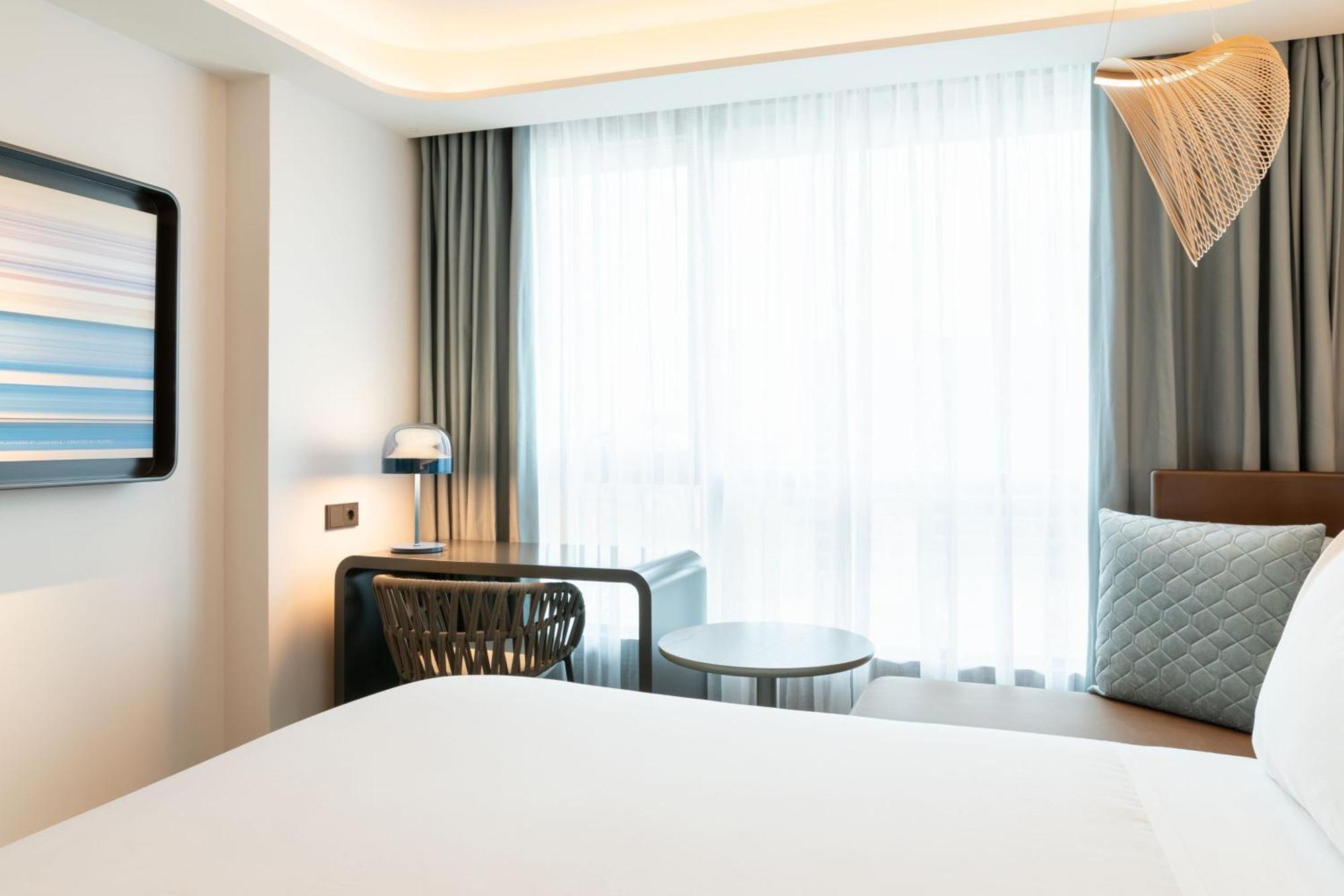 Labtwentytwo Barcelona, A Tribute Portfolio By Marriott Barcelona