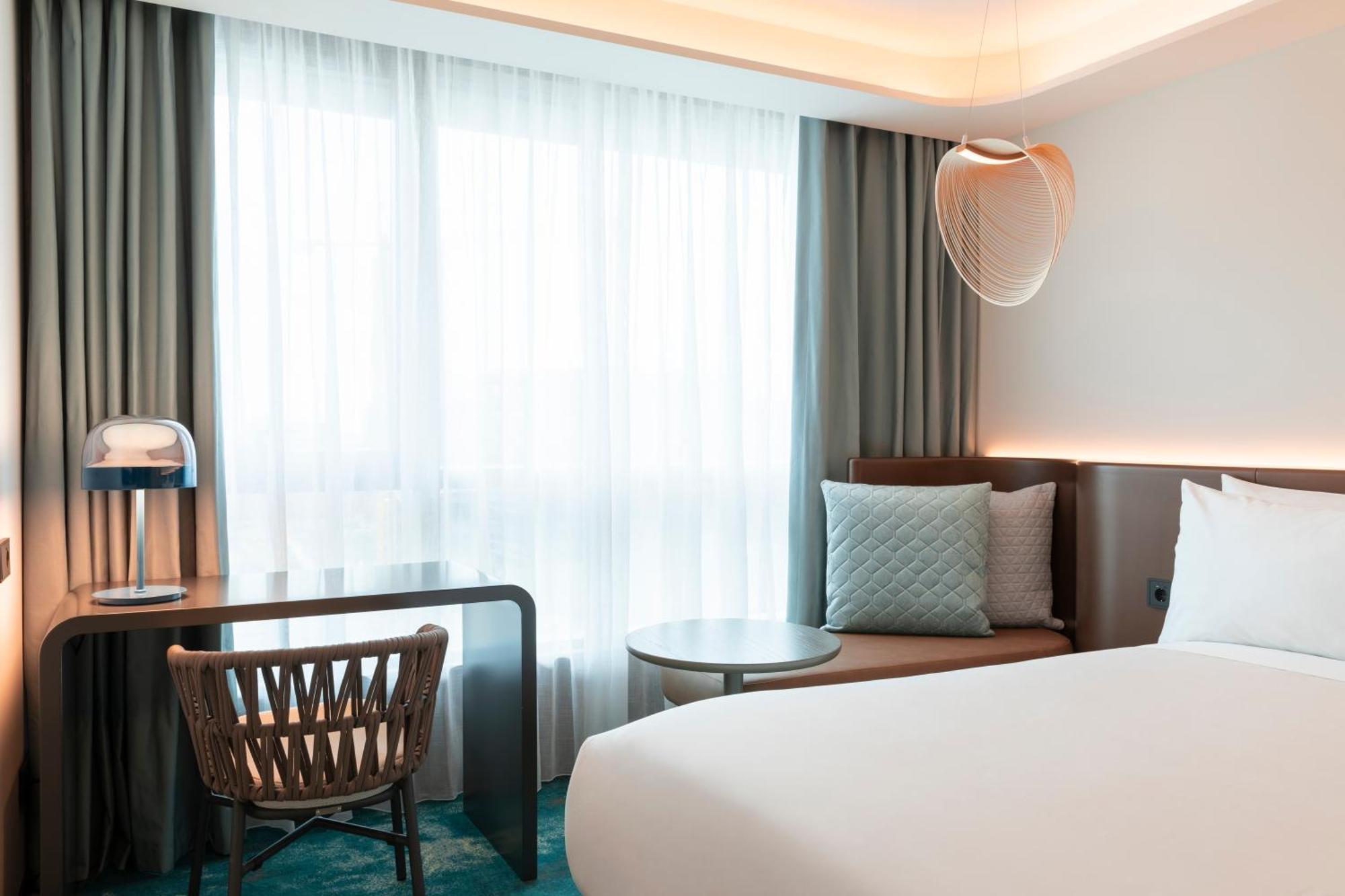 Hotel Labtwentytwo Barcelona, A Tribute Portfolio By Marriott 4*