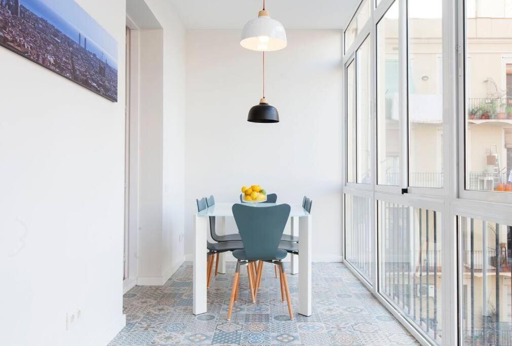 Paseo De Gracia Spacious 4bd - 4bth Apartamento *