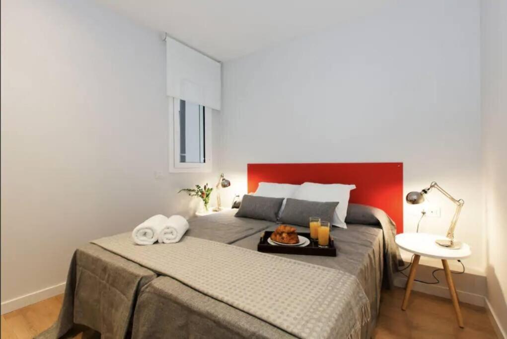 Apartamento Stylish And Centric 2-bedroom In Eixample &terrace P2 *