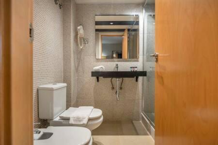 Bright And Modern Duplex With Terrace In Eixample District P2 Apartamento