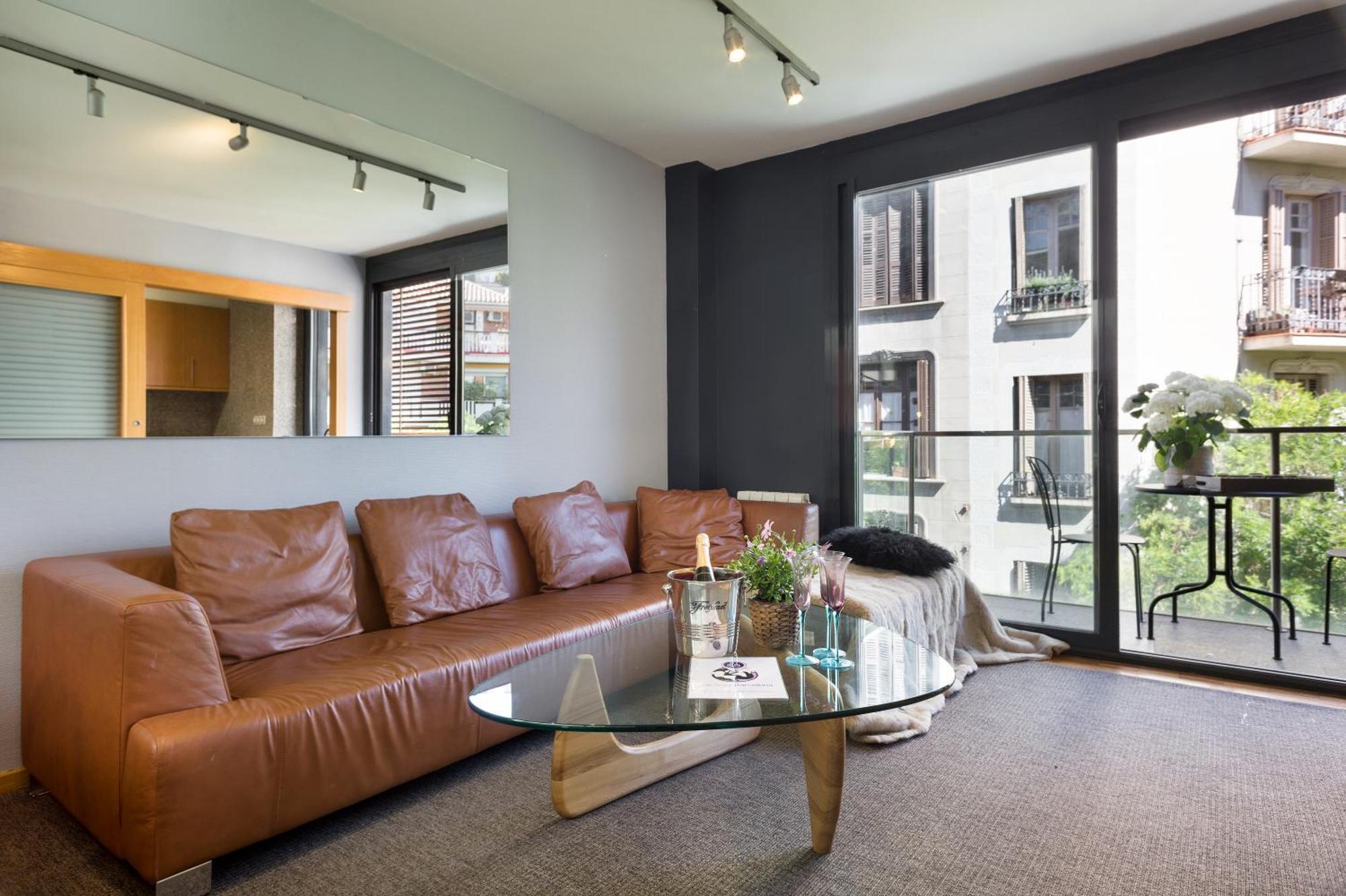 Apartamento My Space Emirates - Spacious Near The Center