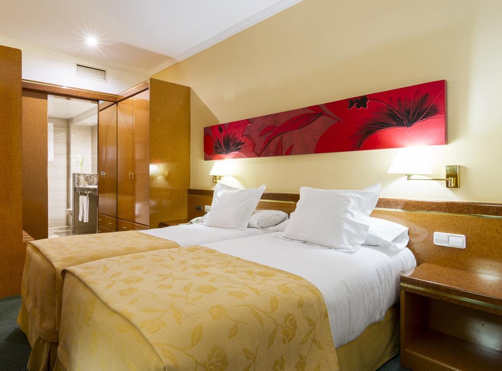 Acacia Apartahotel 4*