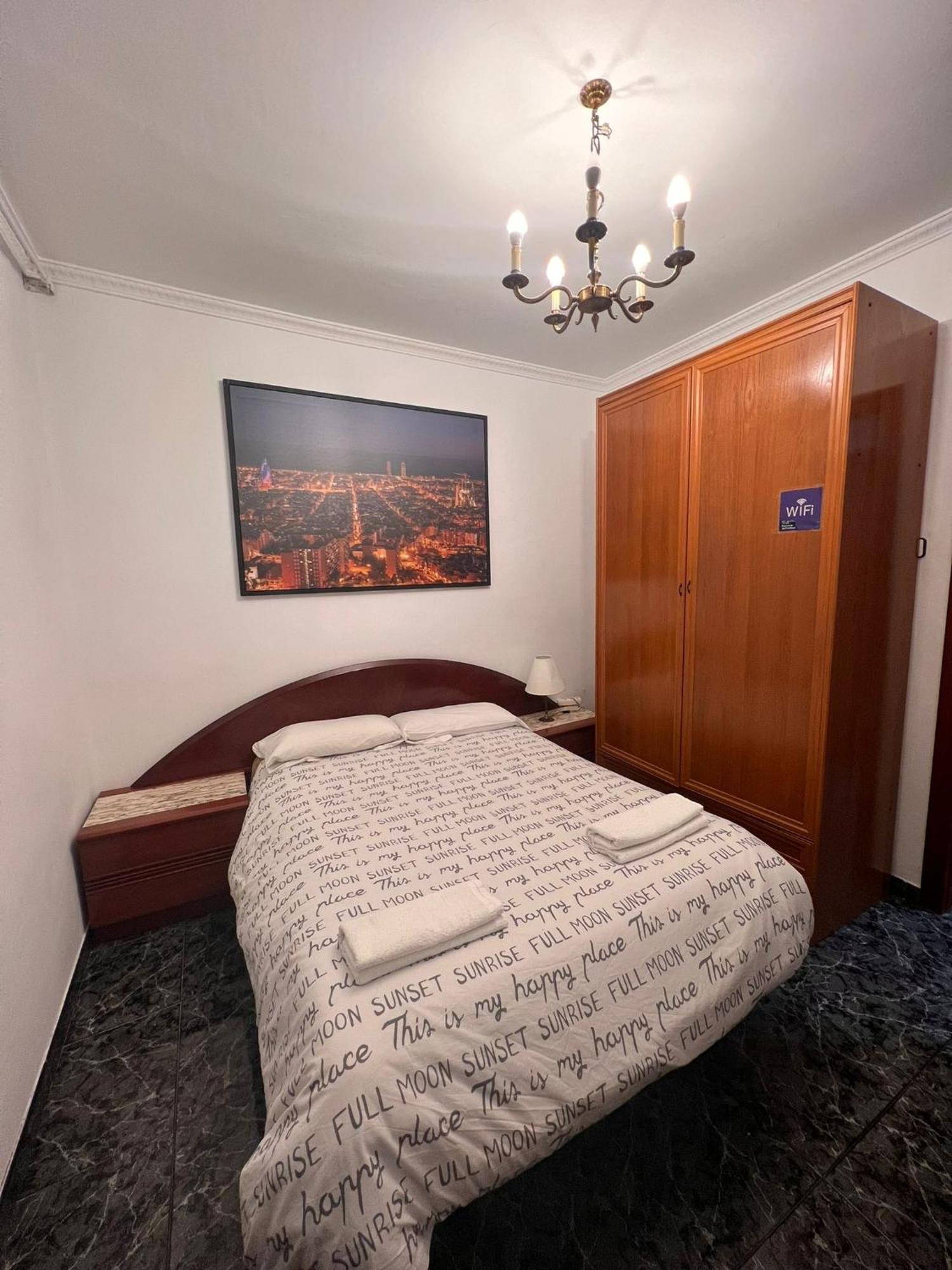 Familiar Sants Bed and breakfast