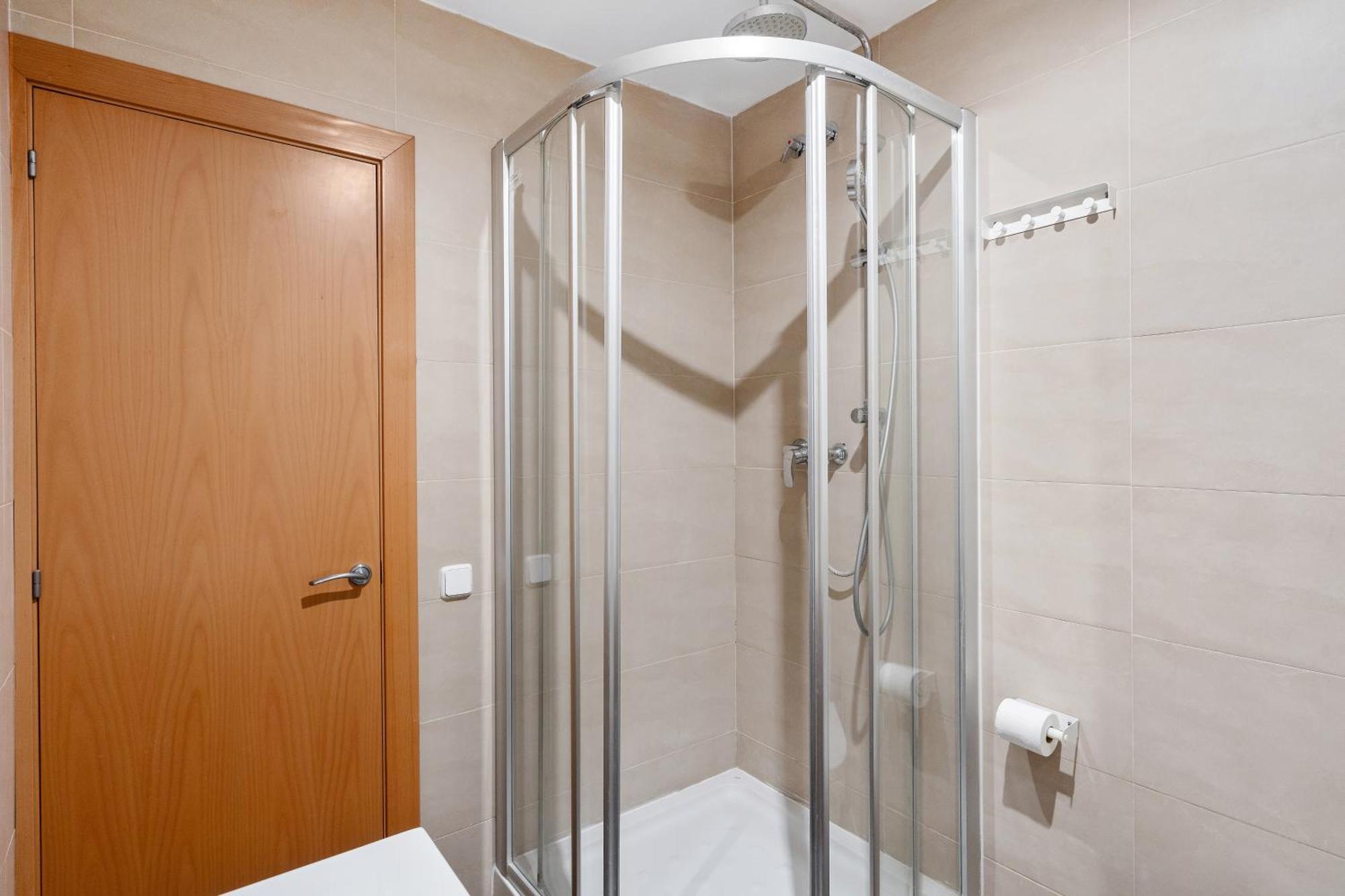 Recently Renovated 2 Bedroom In Eixample Barcelona