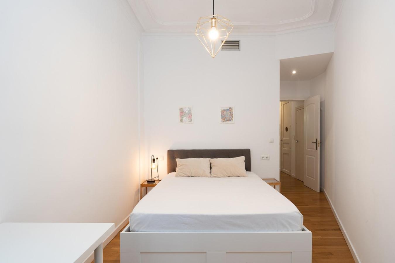 Bright And Cozy Flat In The Heart Of The Apartment Barcelona