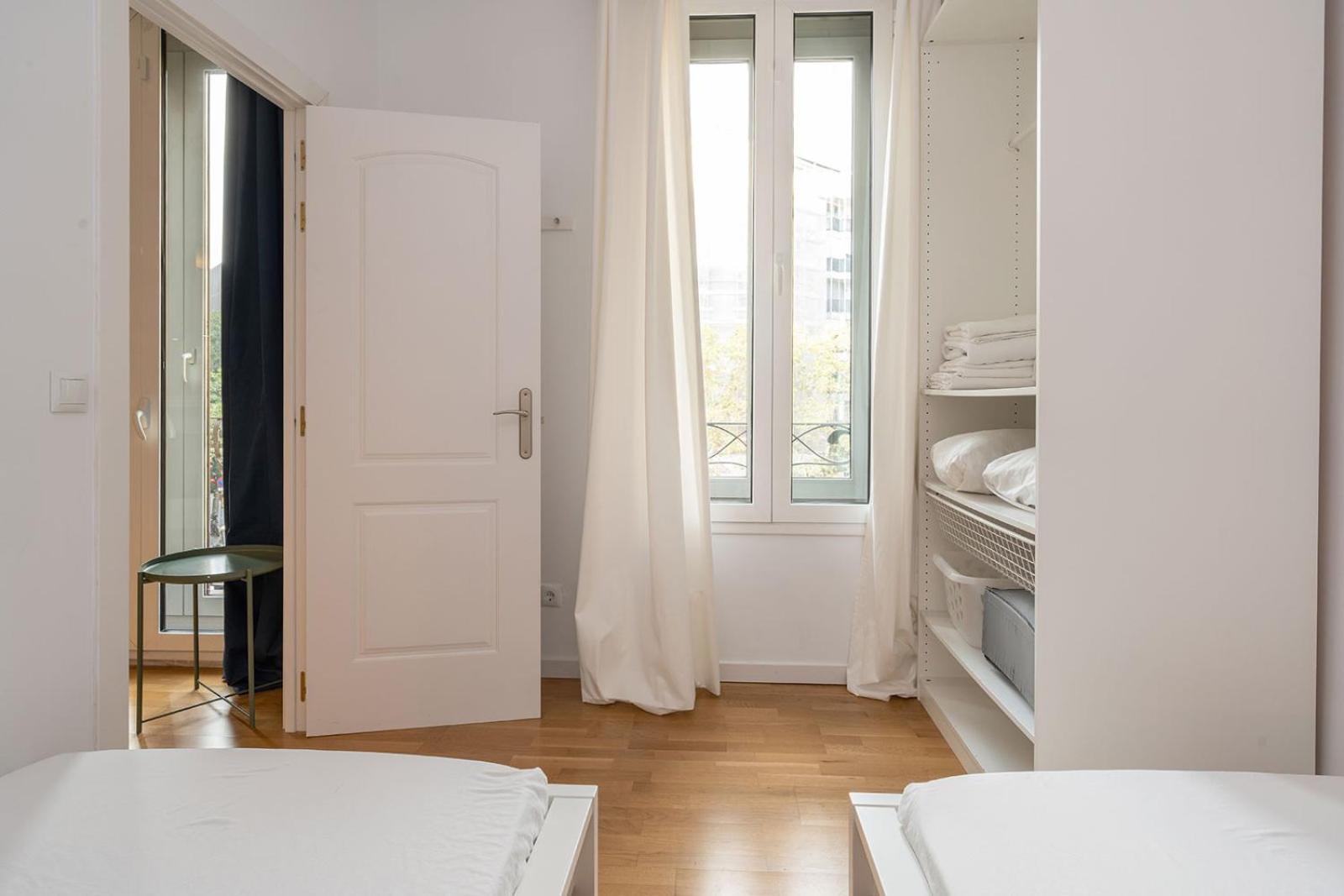 Bright And Cozy Flat In The Heart Of The * Barcelona