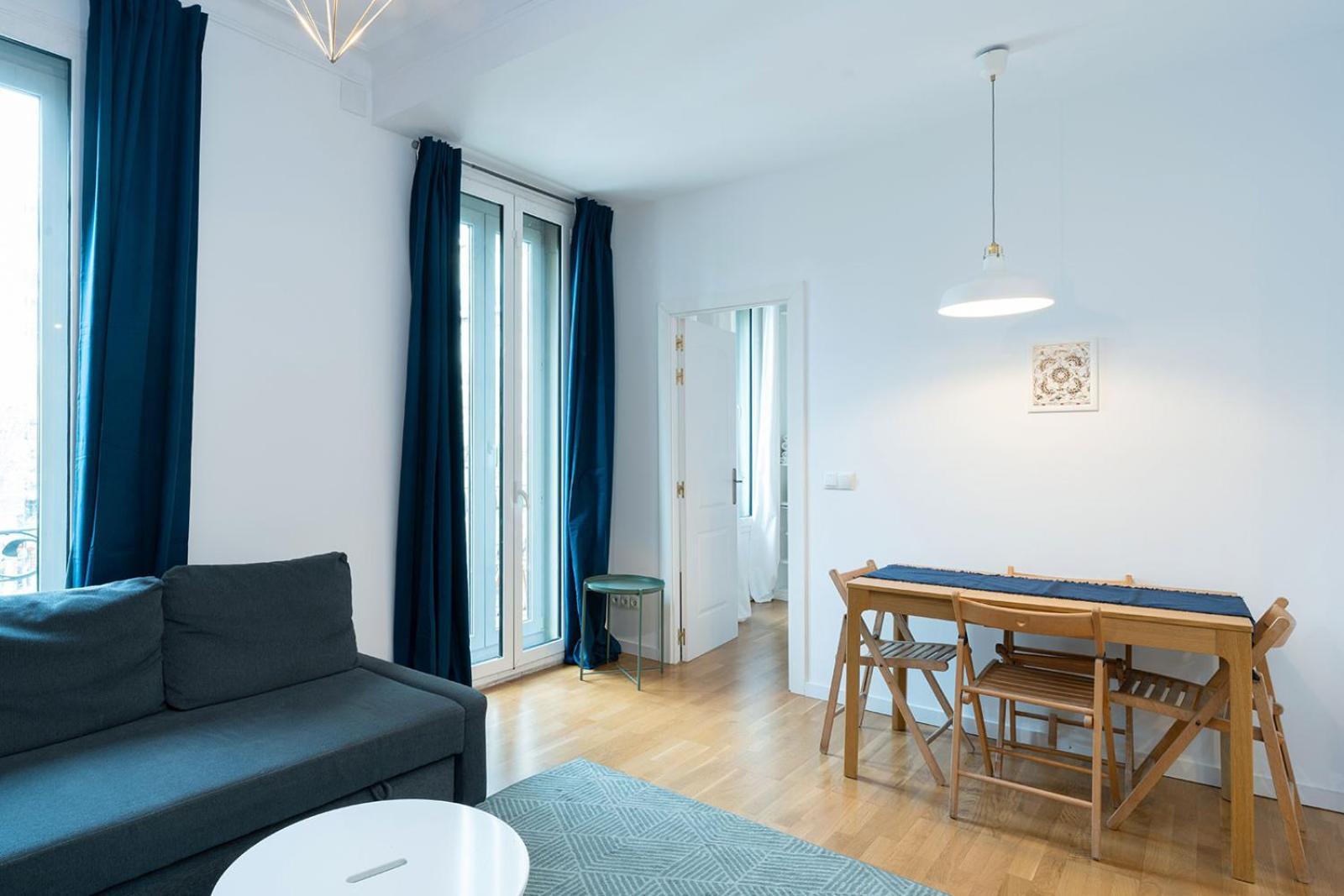Bright And Cozy Flat In The Heart Of The *