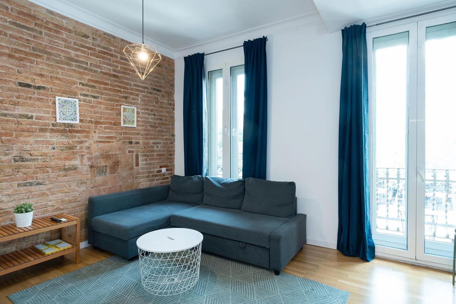 Bright And Cozy Flat In The Heart Of The Barcelona