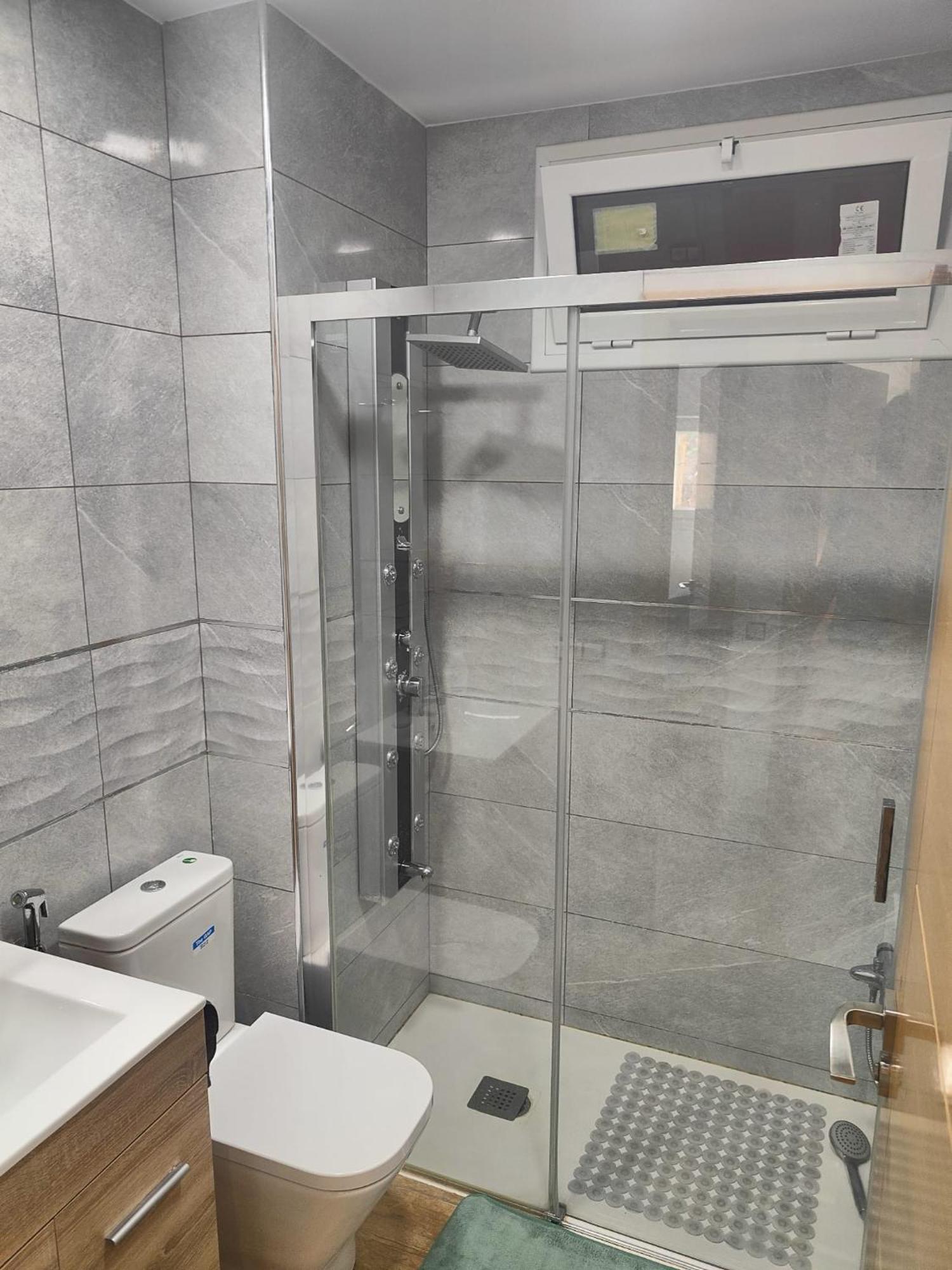 Apartamento Lovely Flat Fira Barcelona