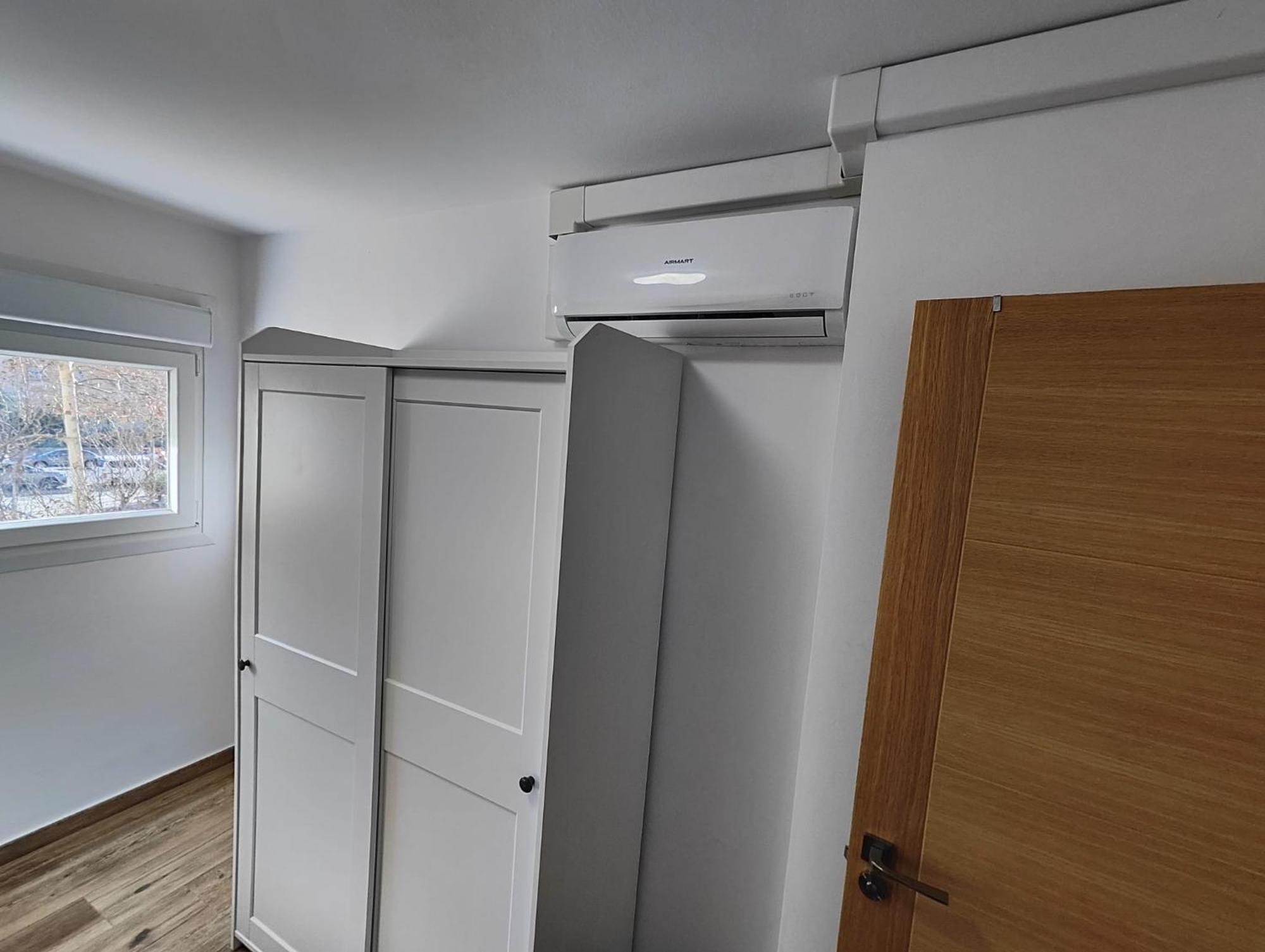 Lovely Flat Fira *