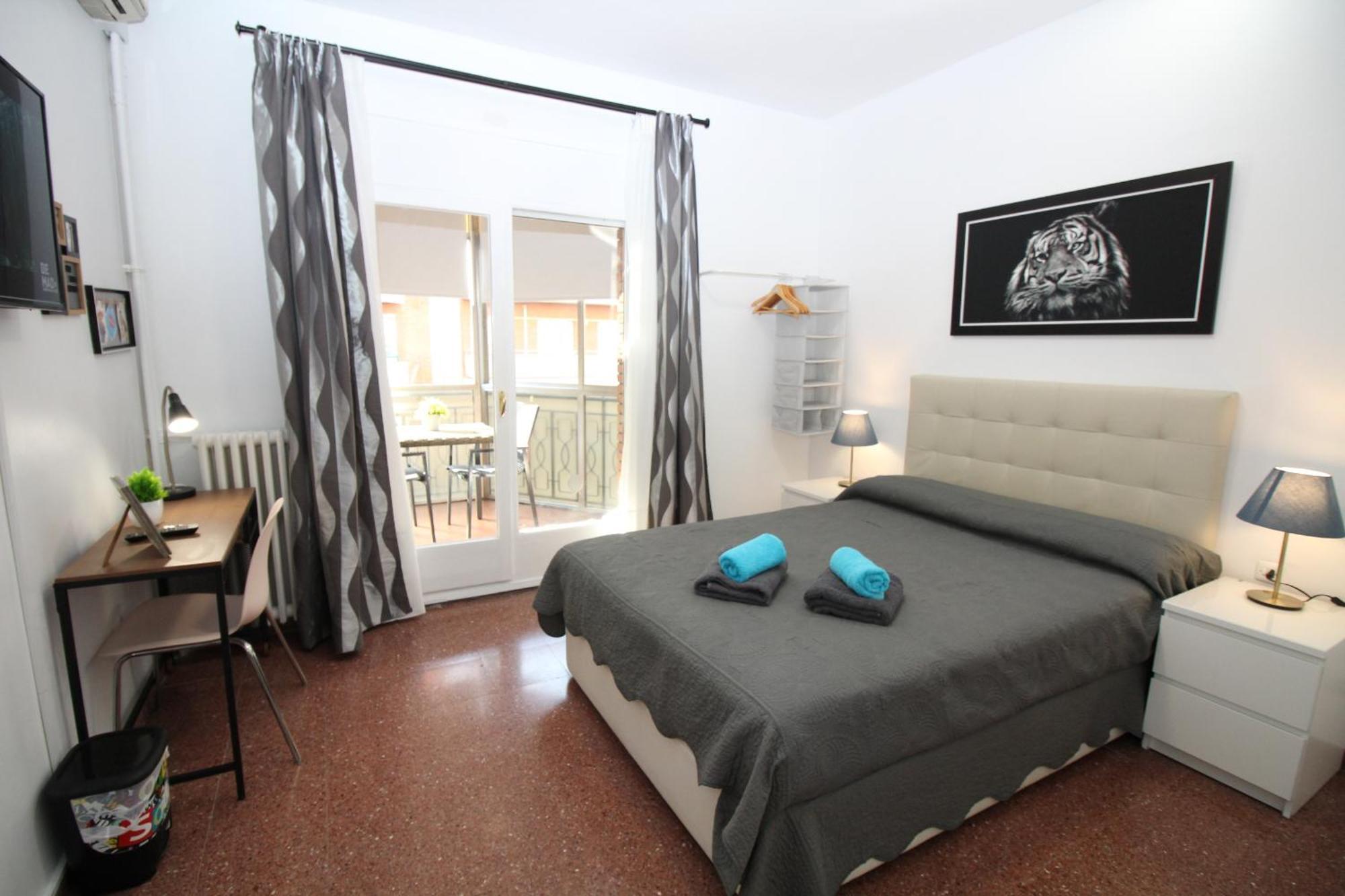 Bed & Breakfast Viladomat Barcelona