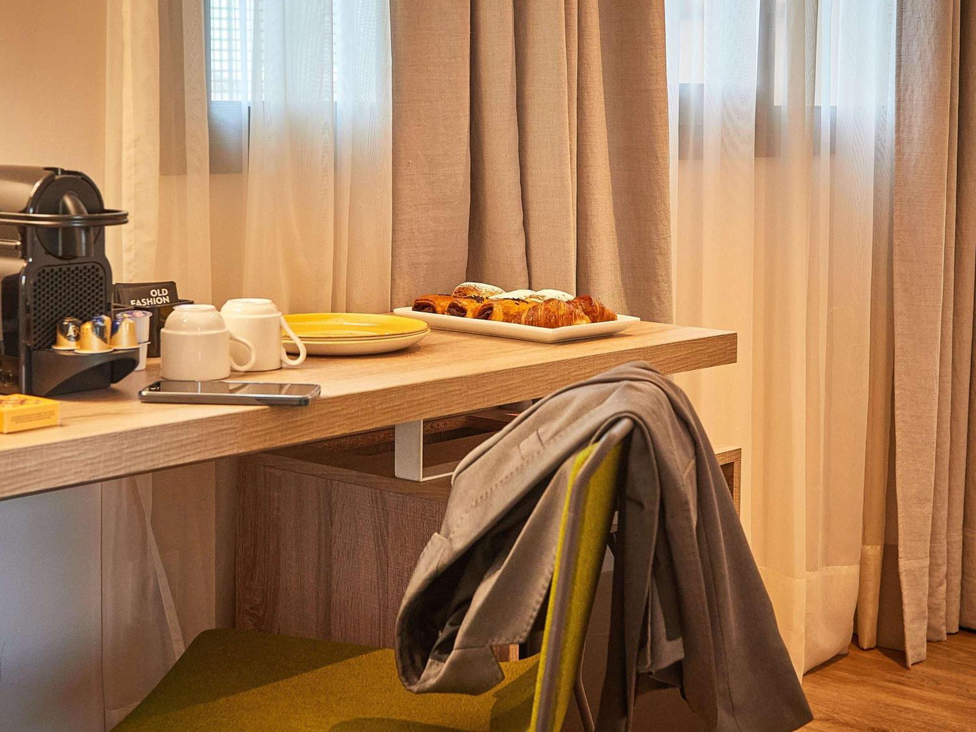 Mercure Condor Hotel 4*