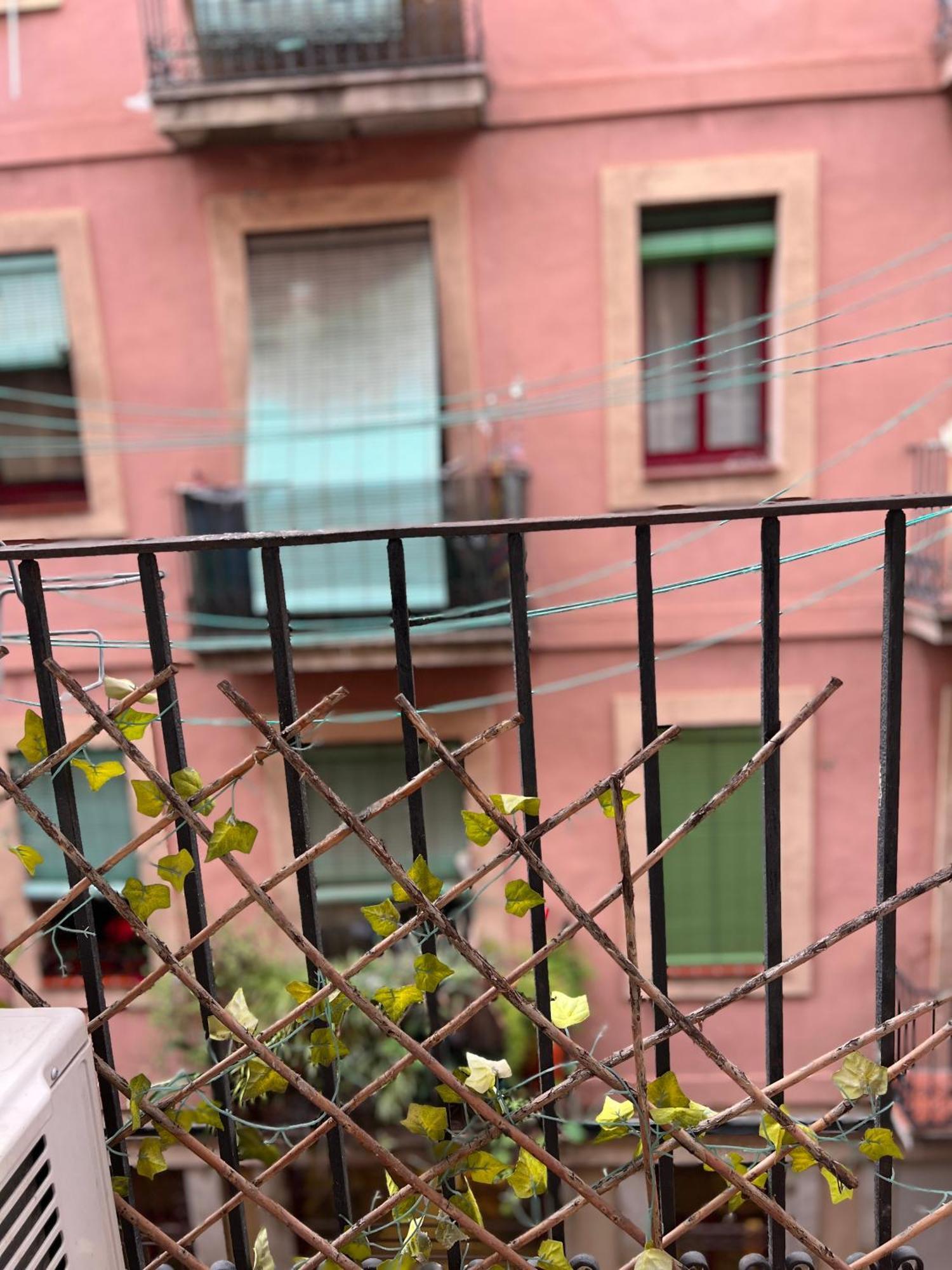 Bonito Apartamento En Zona Centrica De *