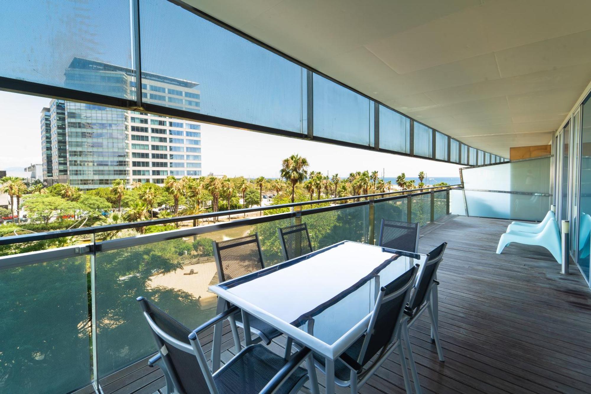 Unique Rentals-seafront Luxe Apartment Barcelona