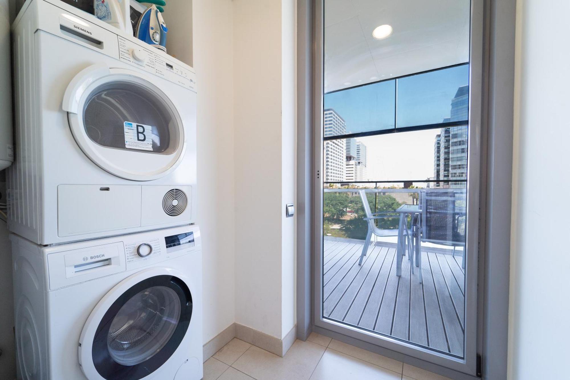 Unique Rentals-seafront Luxe Apartment Barcelona
