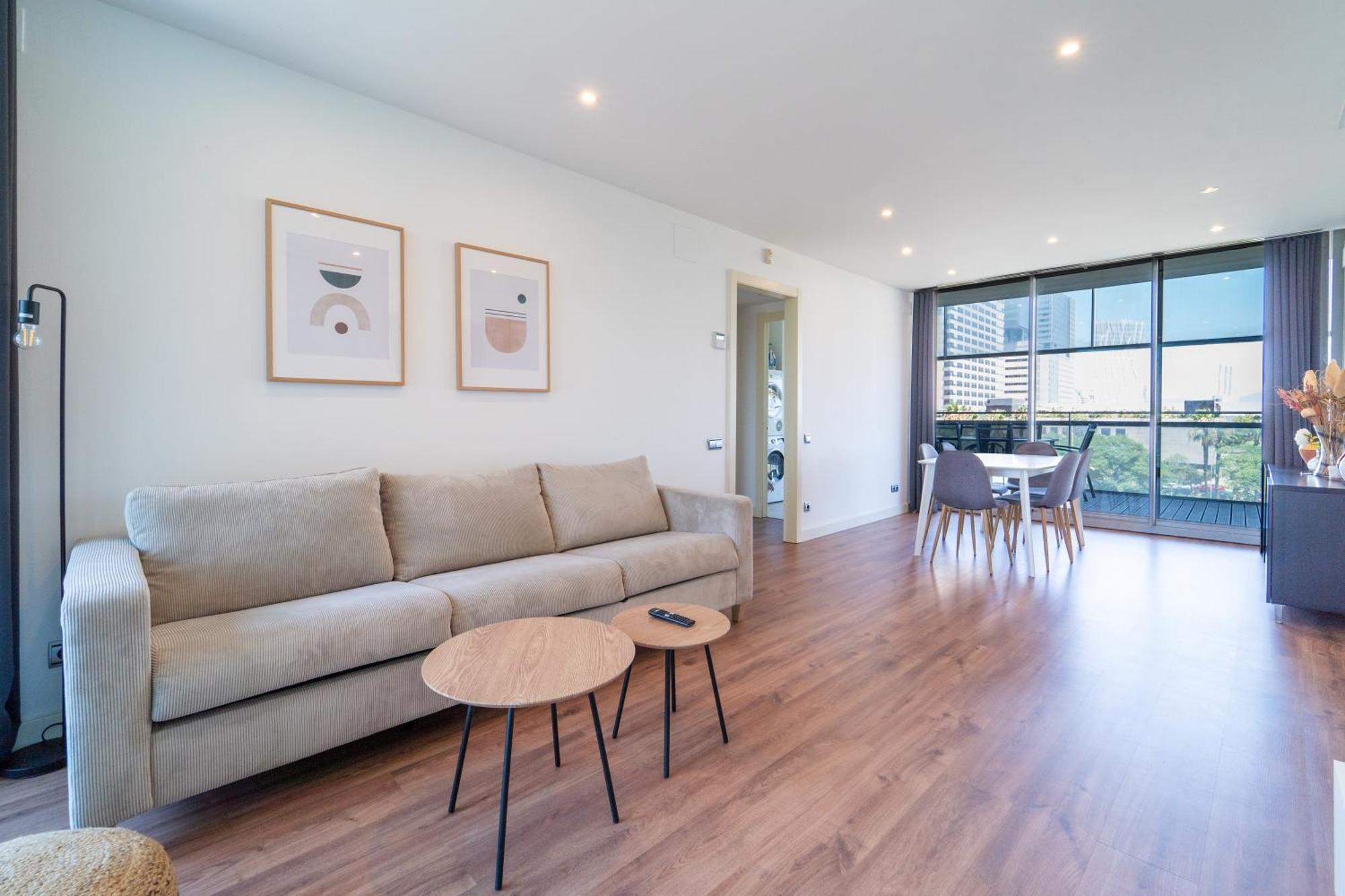 Unique Rentals-seafront Luxe Apartment