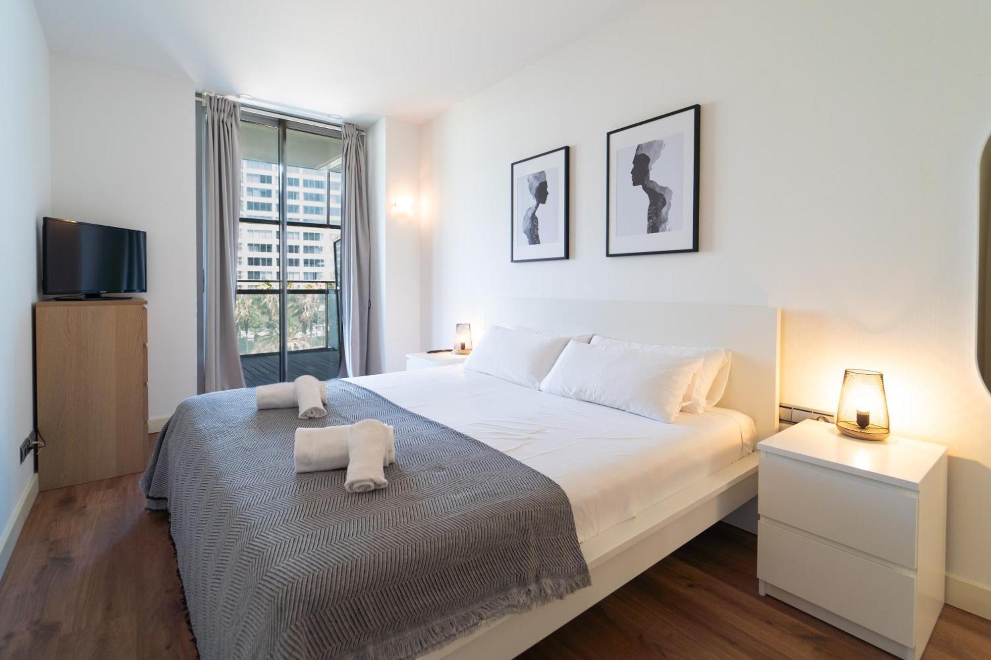 Unique Rentals-seafront Luxe Apartment Barcelona