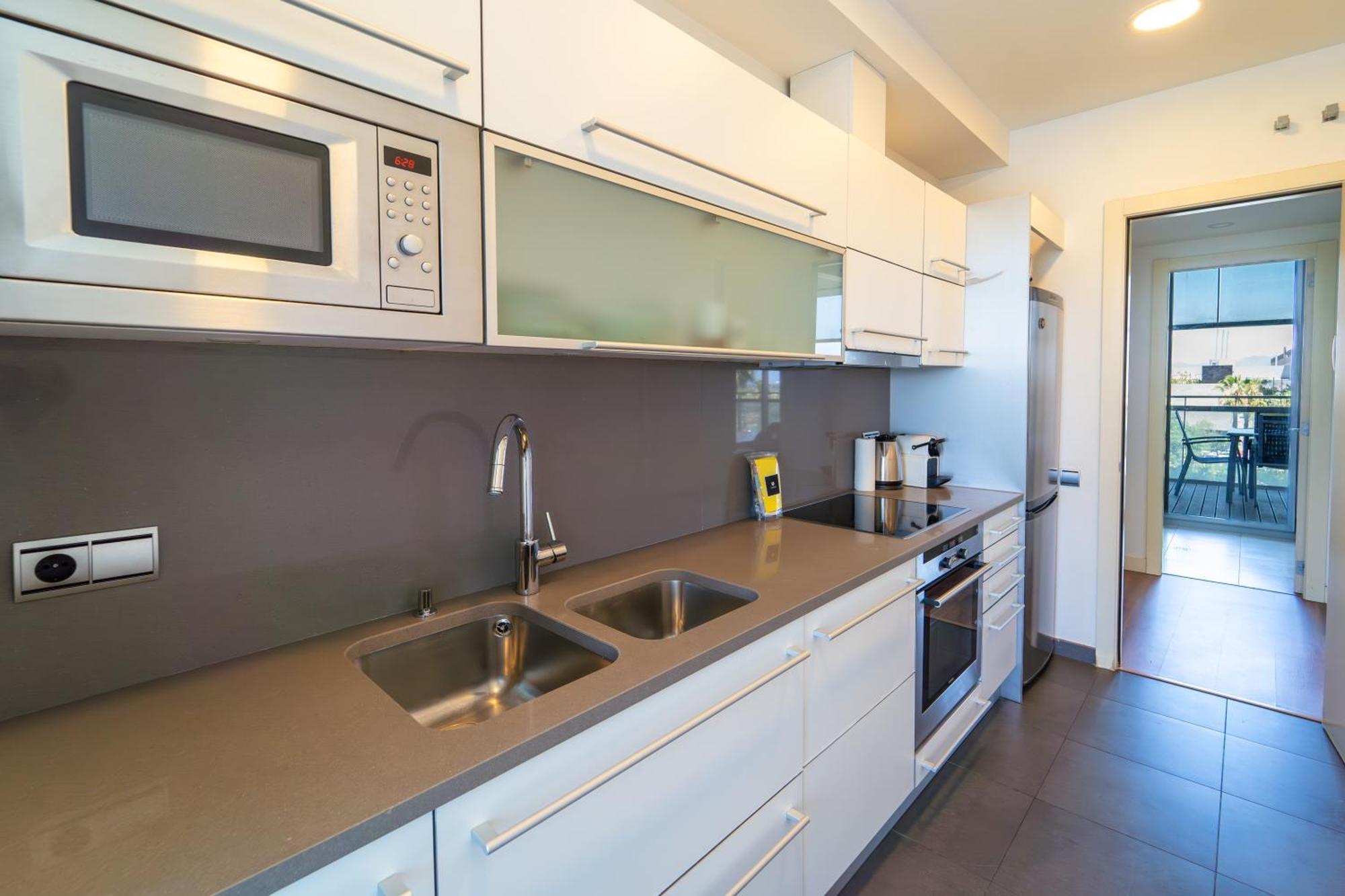 Unique Rentals-seafront Luxe Apartment Barcelona
