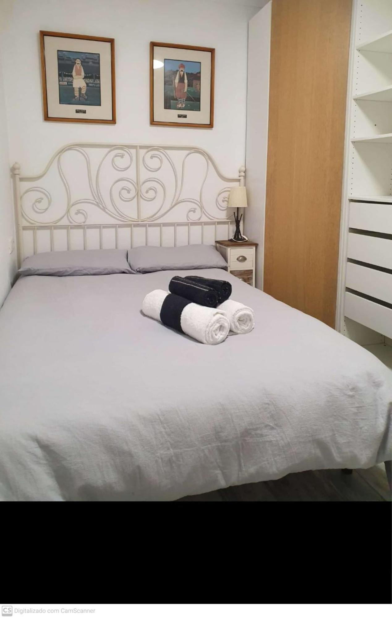 Studio Or With Private Bathroom Or With Shared Bathroom