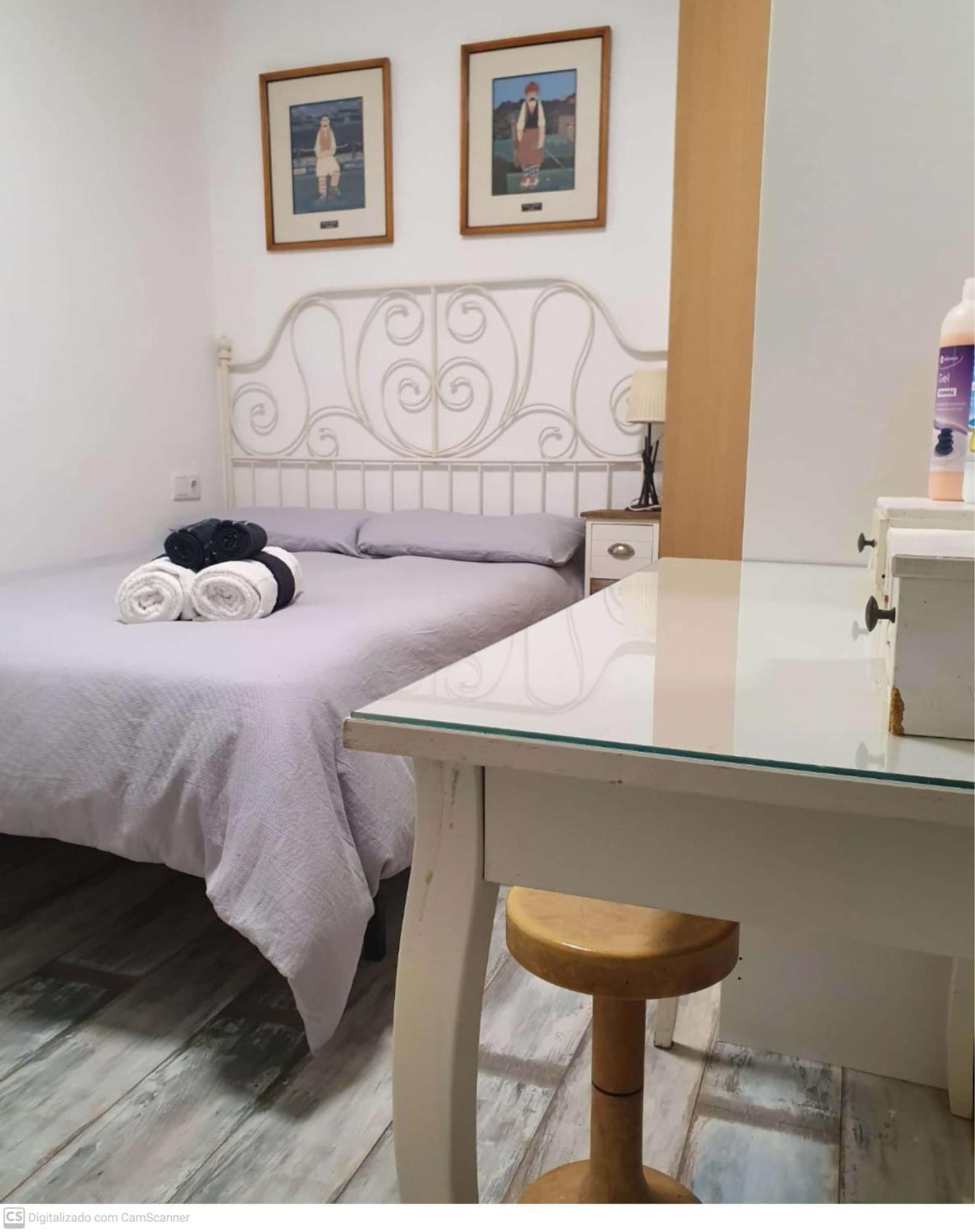 Studio Or With Private Bathroom Or With Shared Bathroom * Barcelona