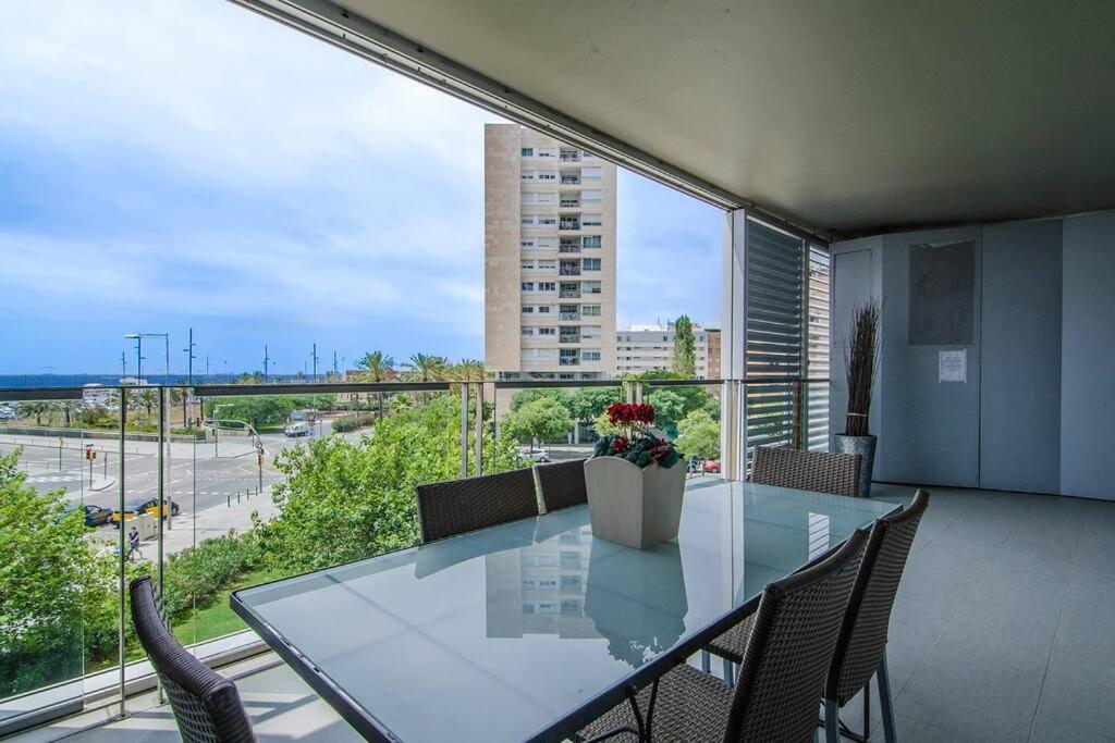 Unique Rentals-seafront Luxe Apartment *
