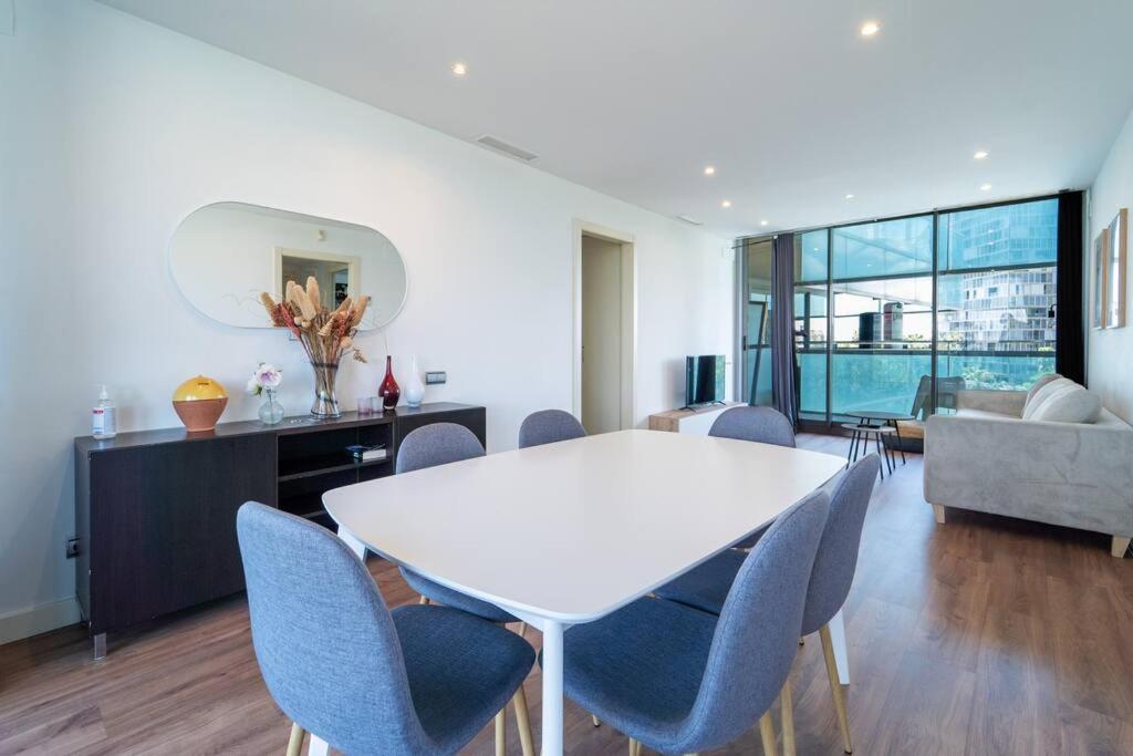Apartment Unique Rentals-seafront Luxe *