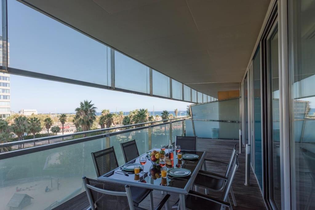 Unique Rentals-seafront Luxe Apartment Barcelona