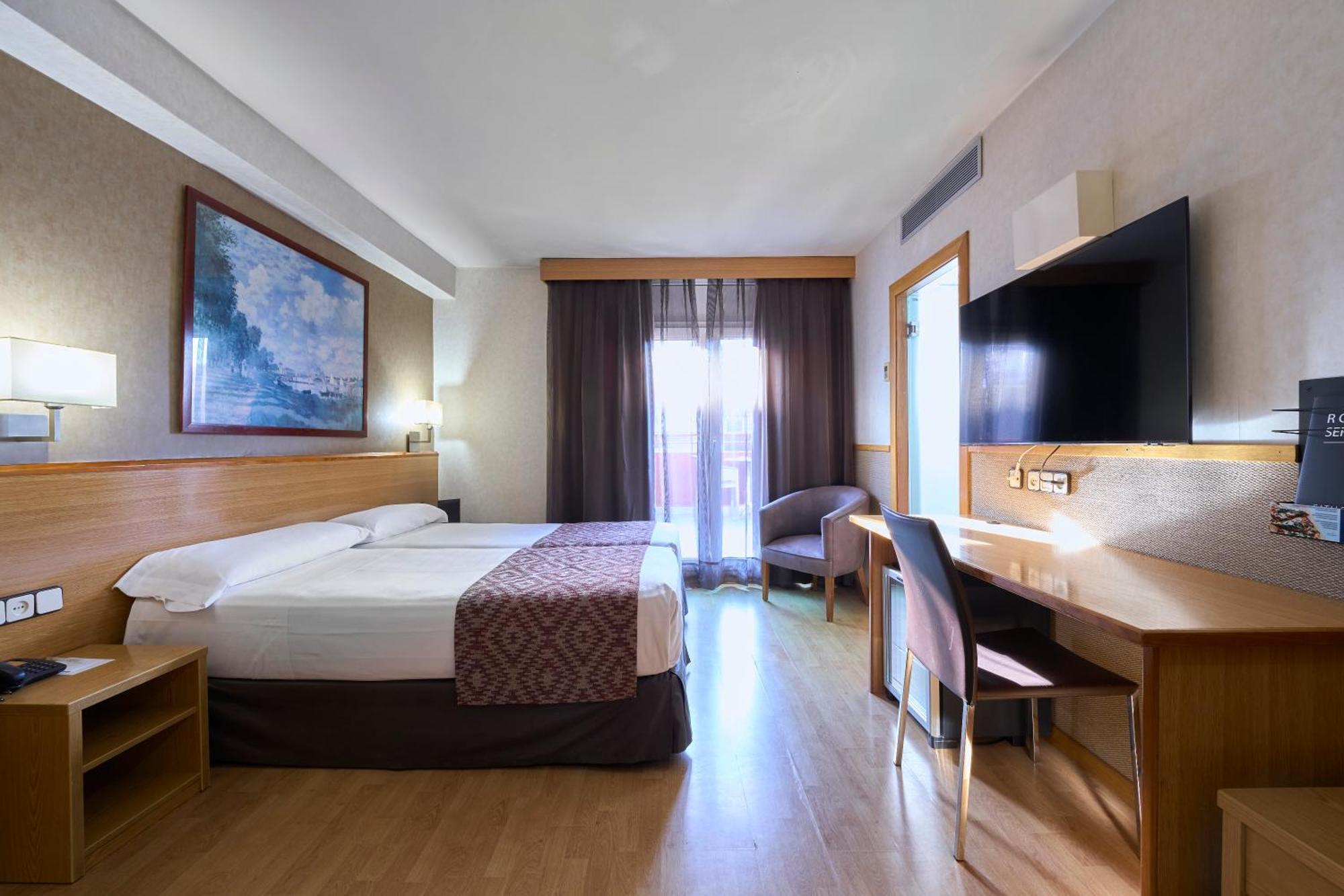 Hotel Catalonia Park Güell 3*