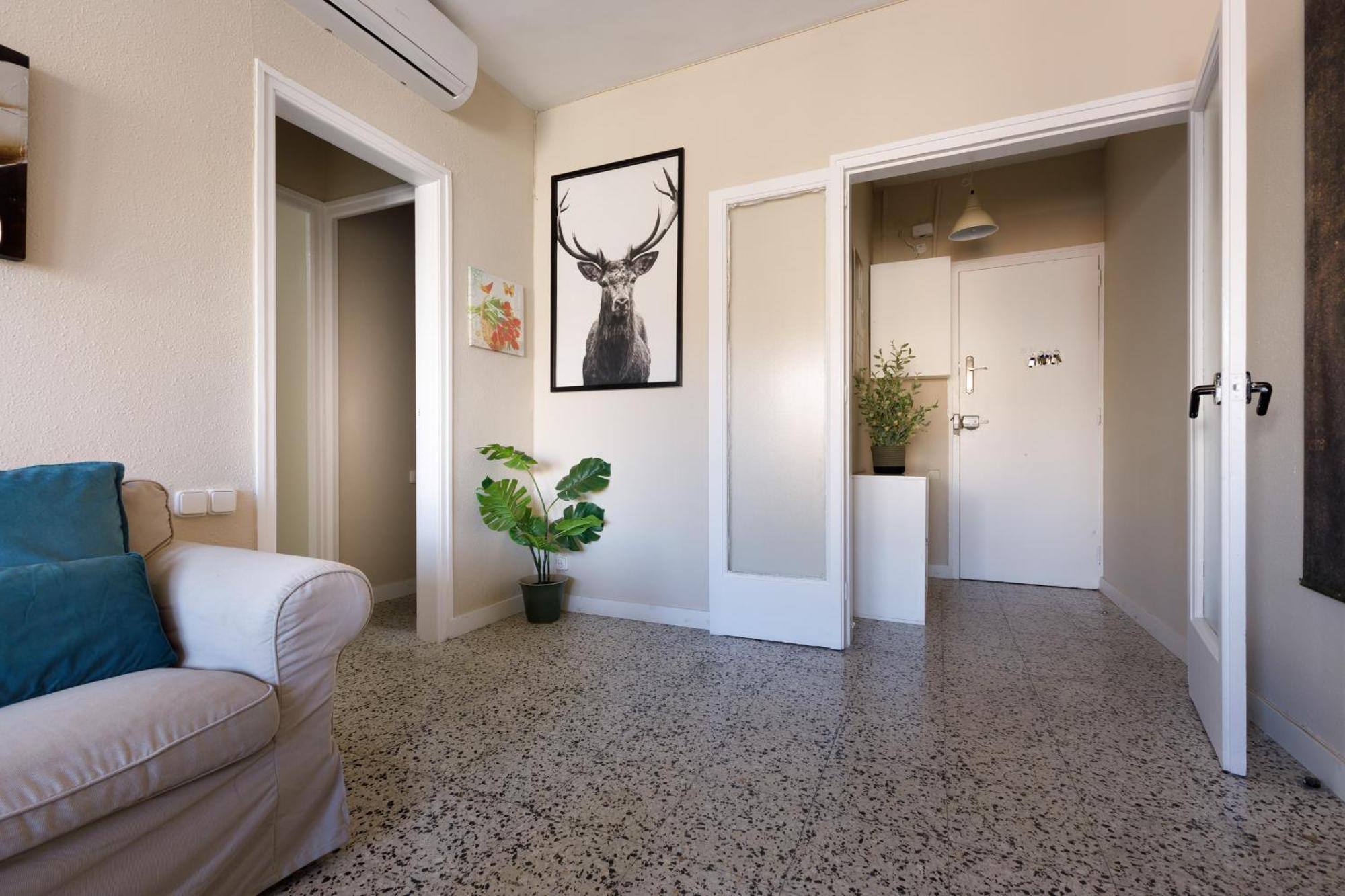 Apartamento Mercat Sant Antoni 1 *