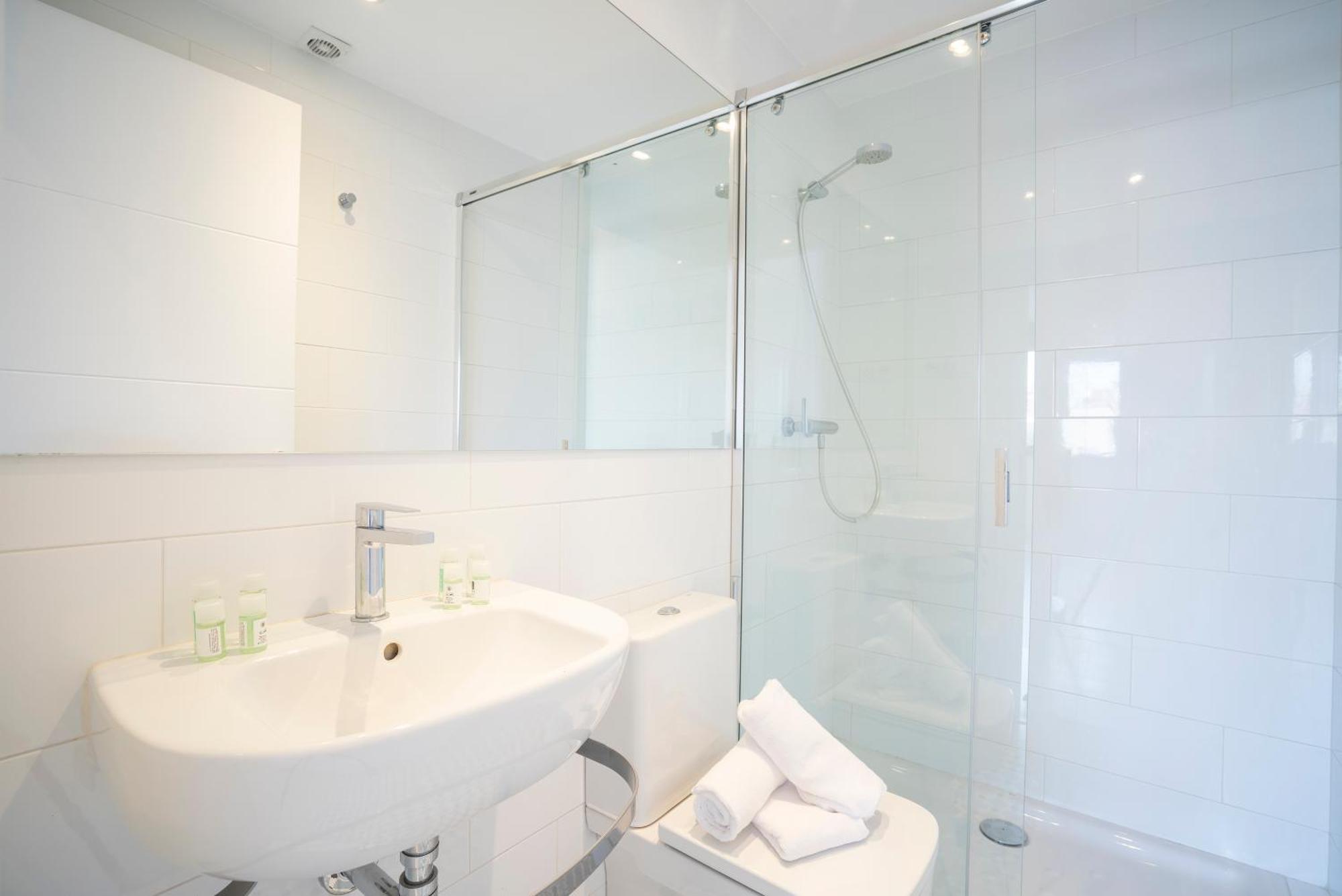 Bcnstop Sant Pau Apartahotel *