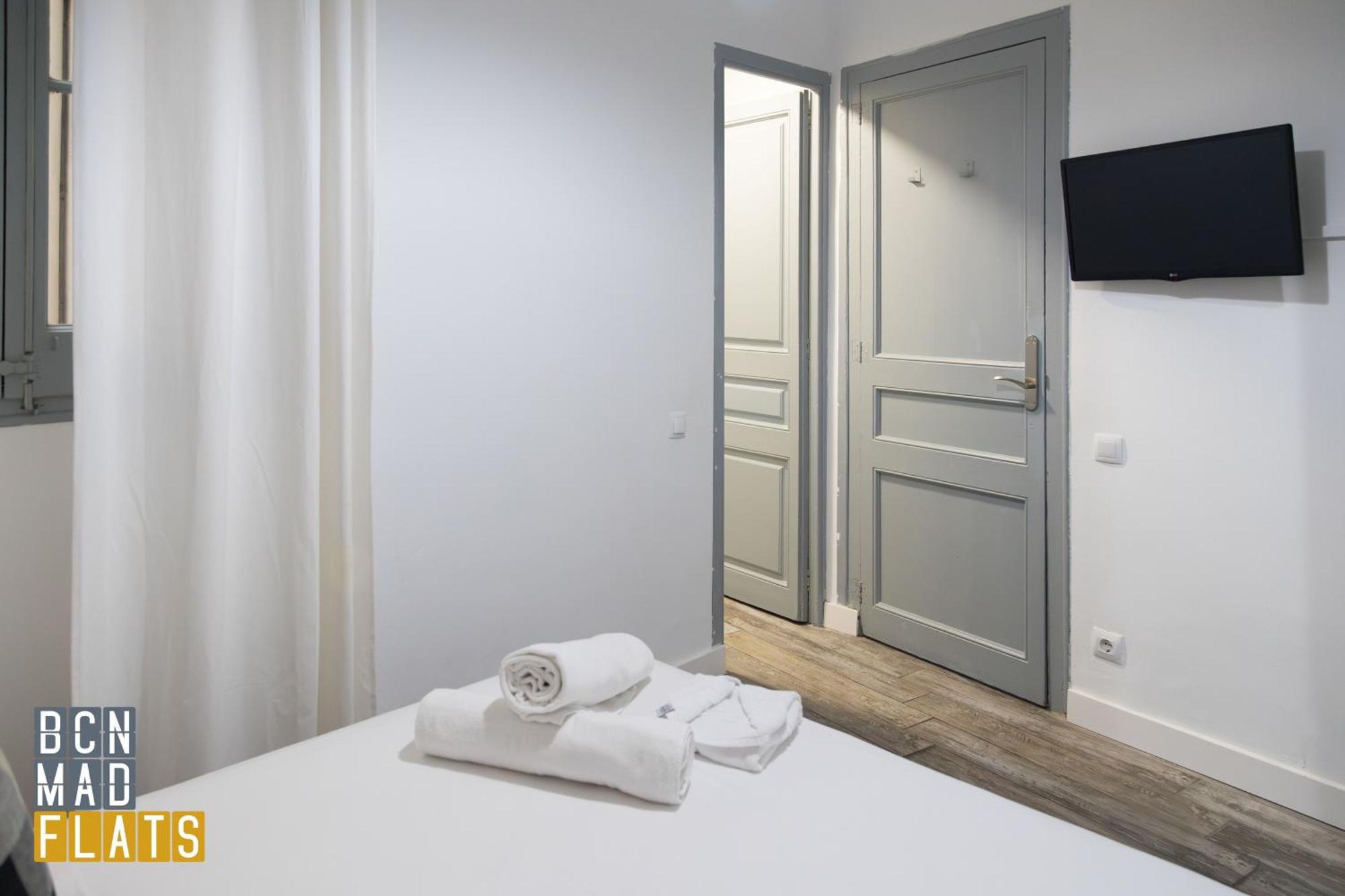 - Eixample 1b Apartamento