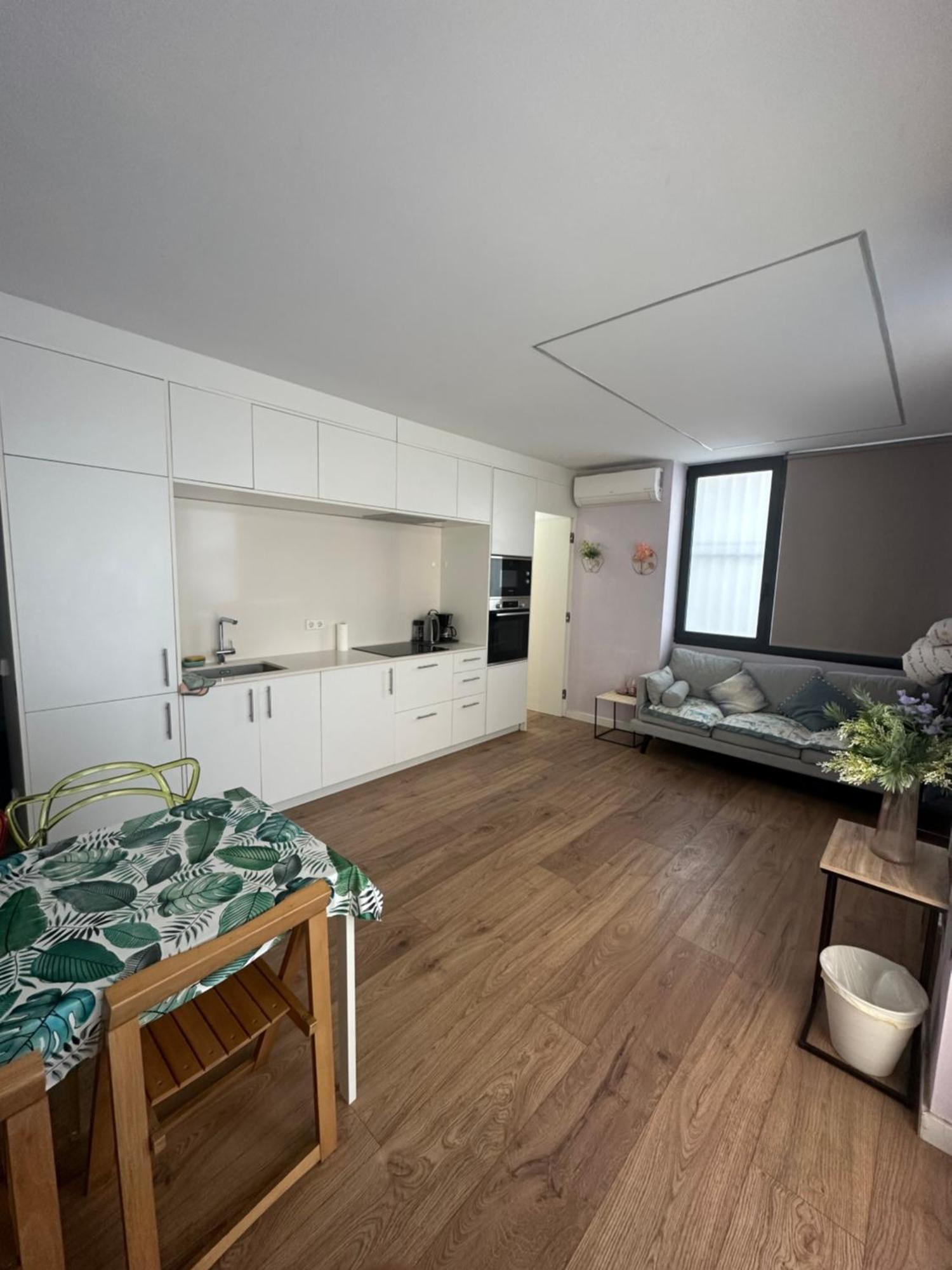 Near By Downtown Apartamento