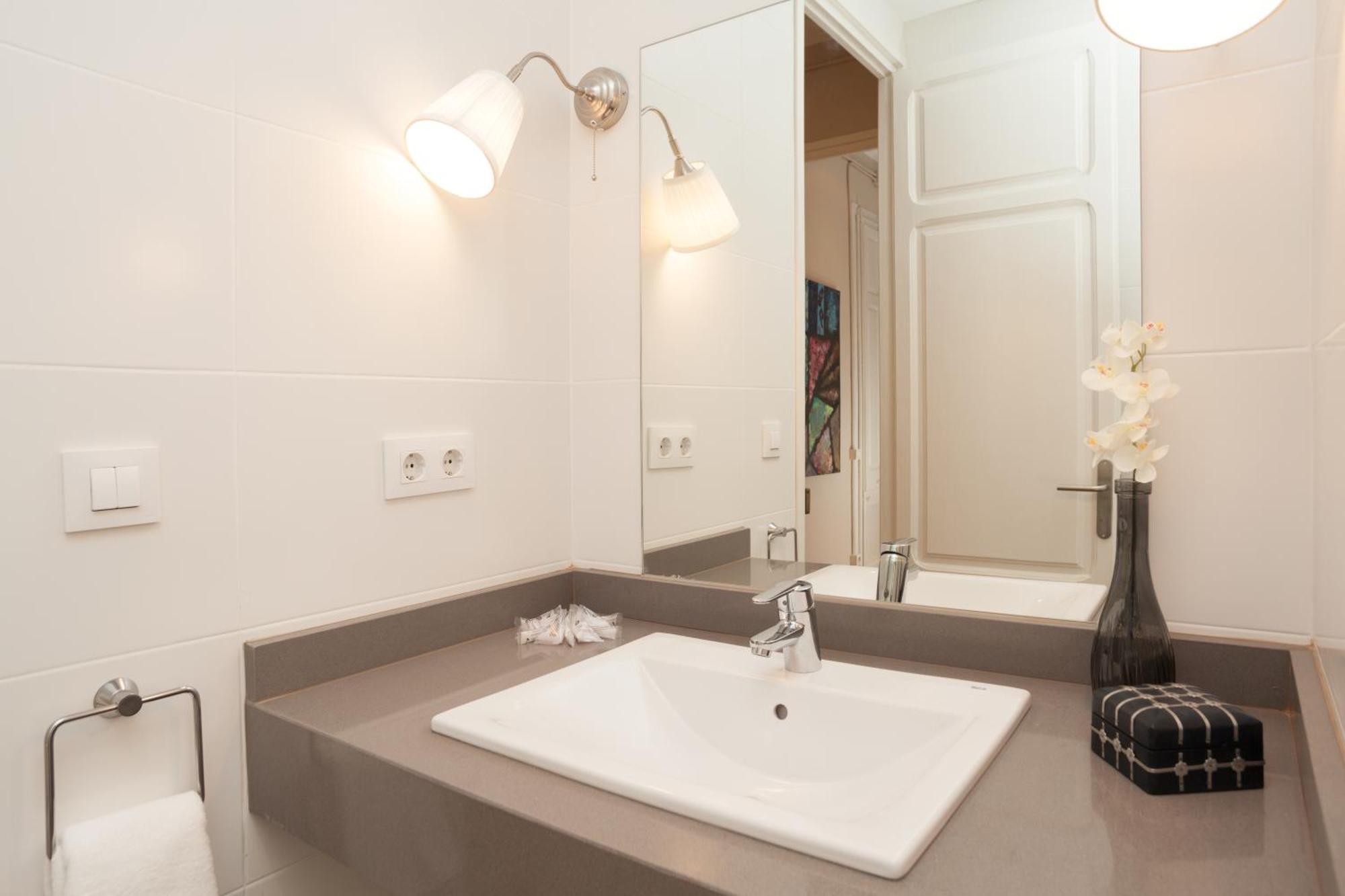 Apartment Housalia Sagrada Familia *