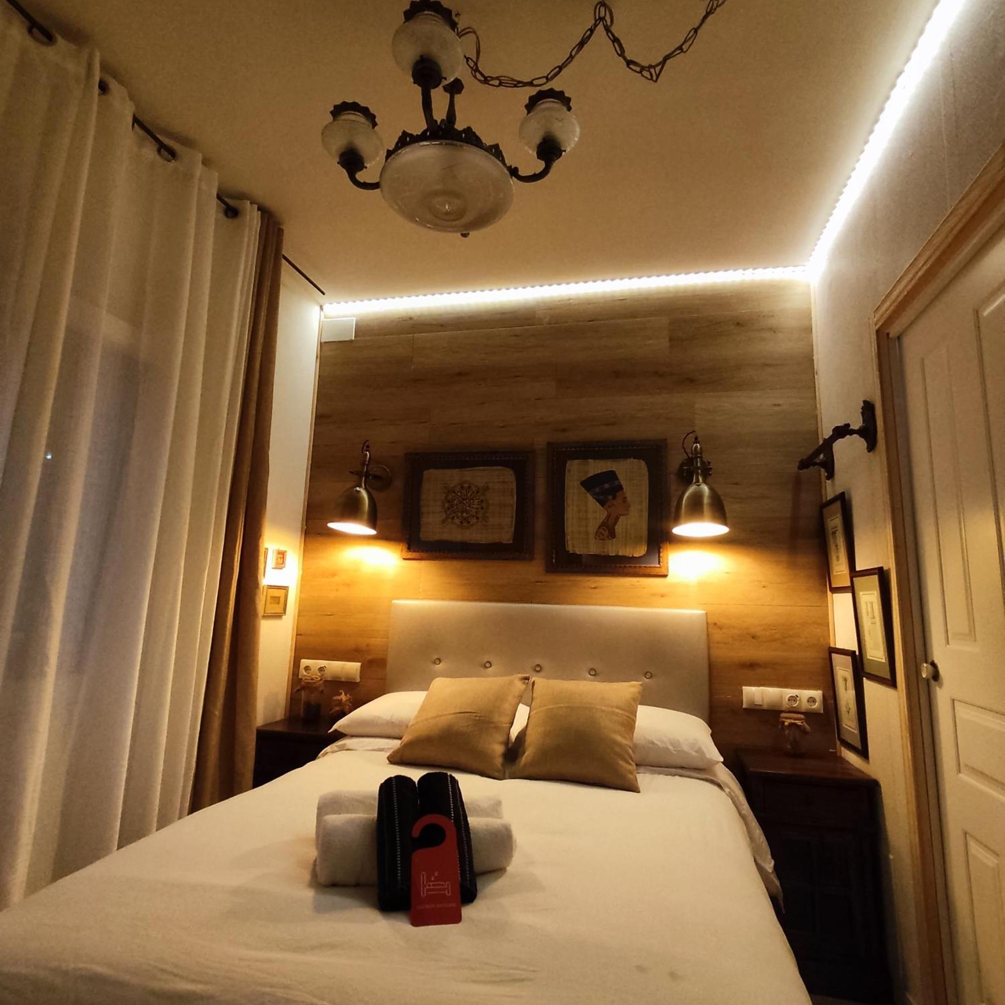 Studio Or With Private Bathroom Or With Shared Bathroom
